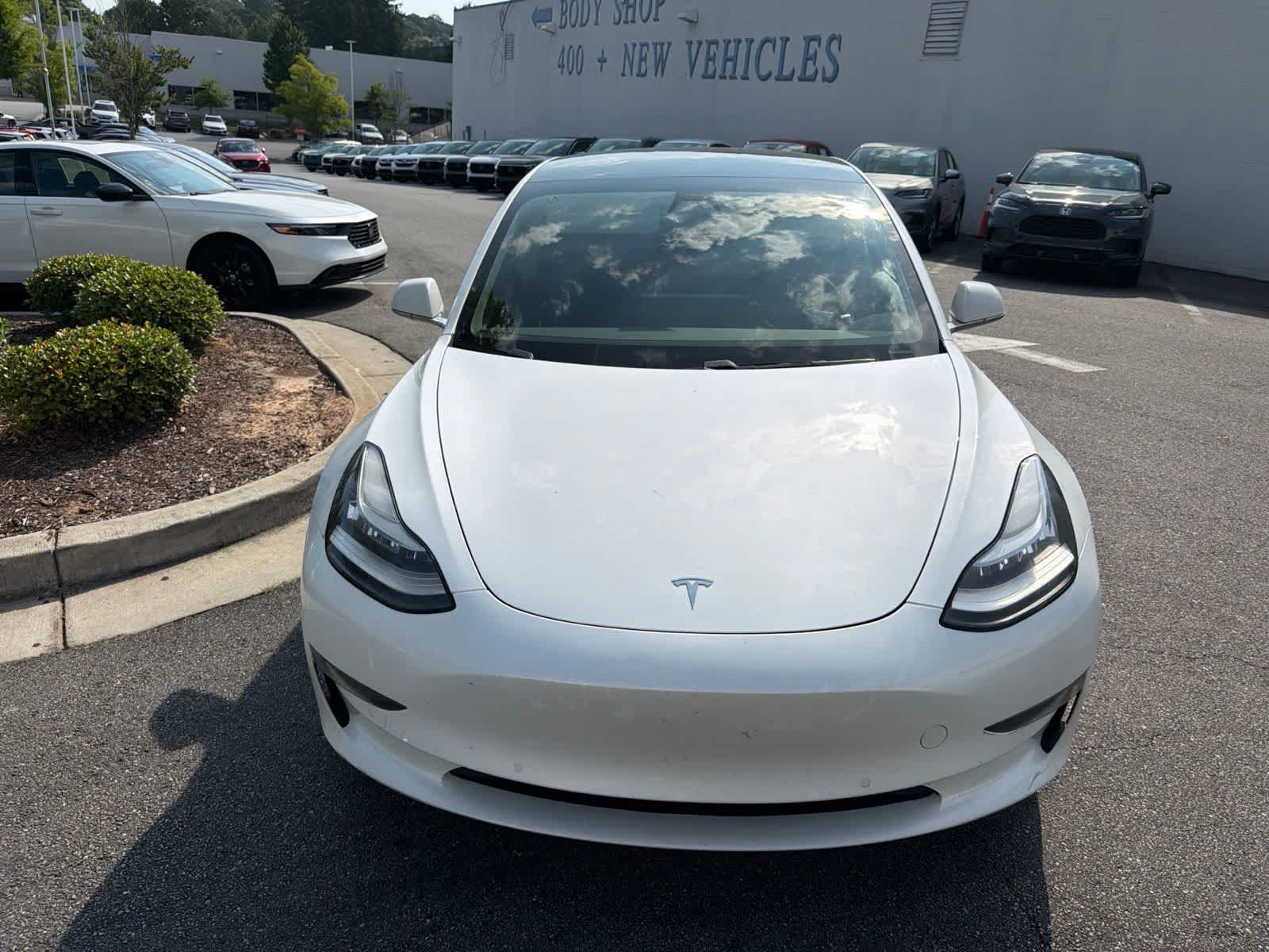 Thumbnail: 2019 Tesla Model 3 - 14