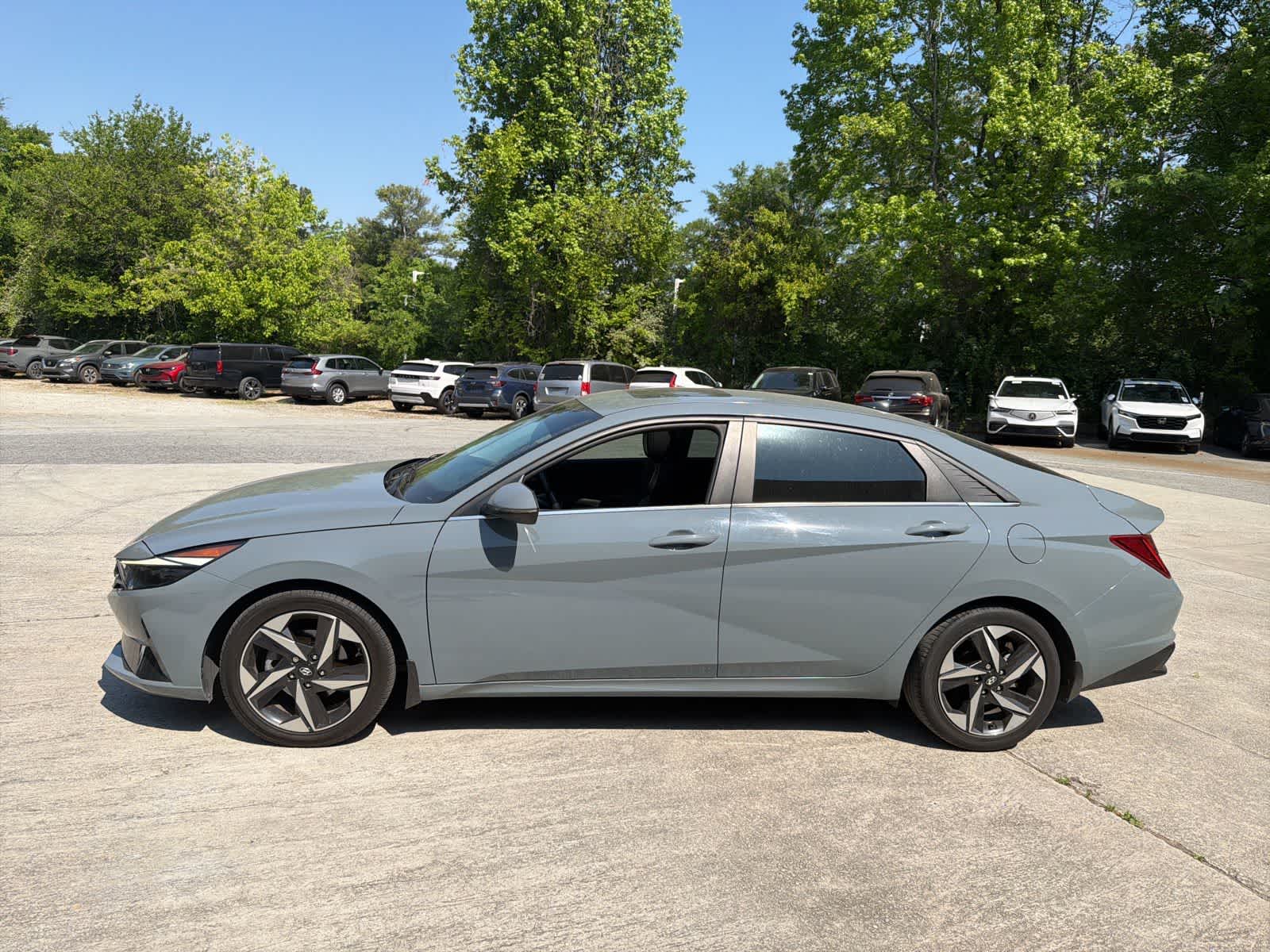 Thumbnail: 2023 Hyundai Elantra - 6