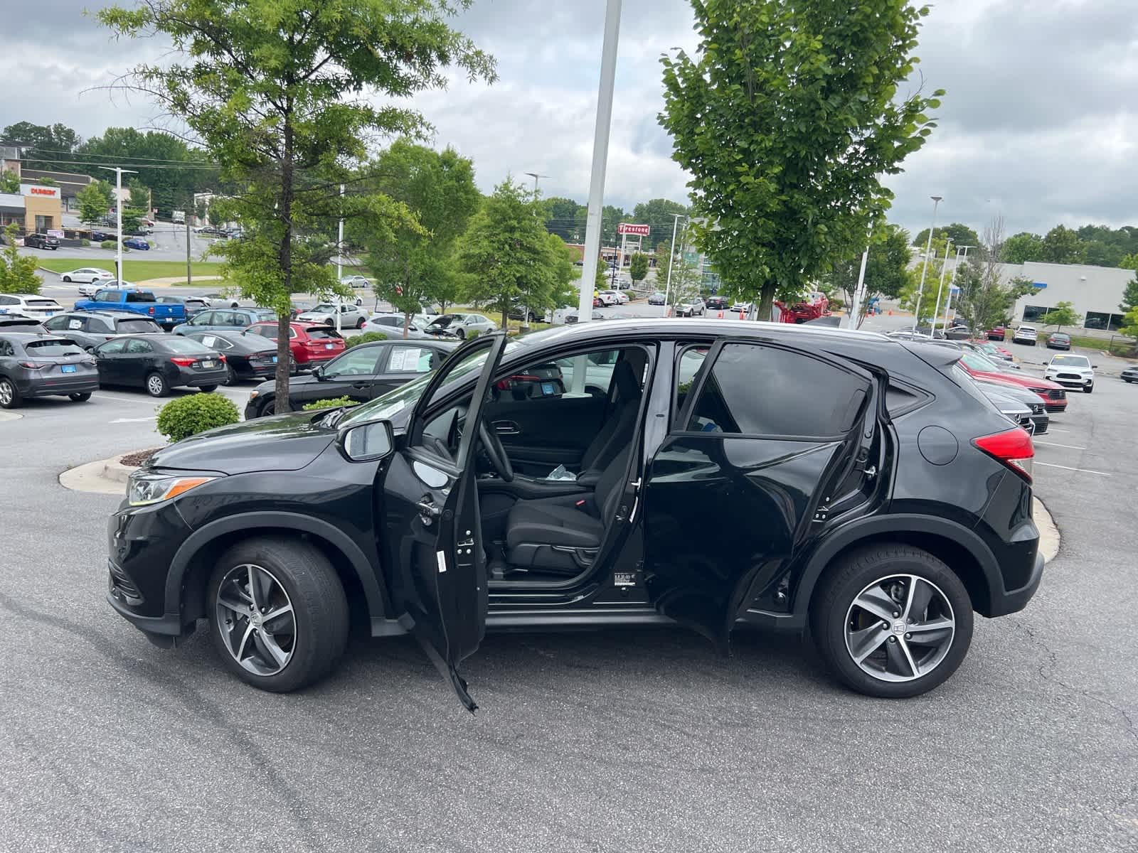 2022 Honda HR-V EX 17
