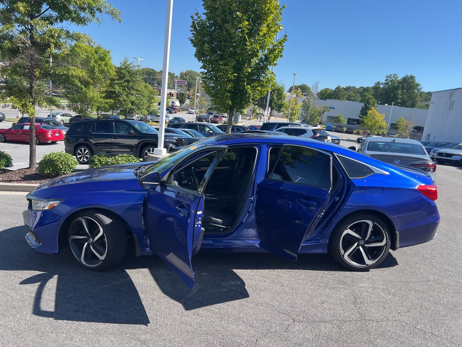 Thumbnail: 2022 Honda Accord - 17