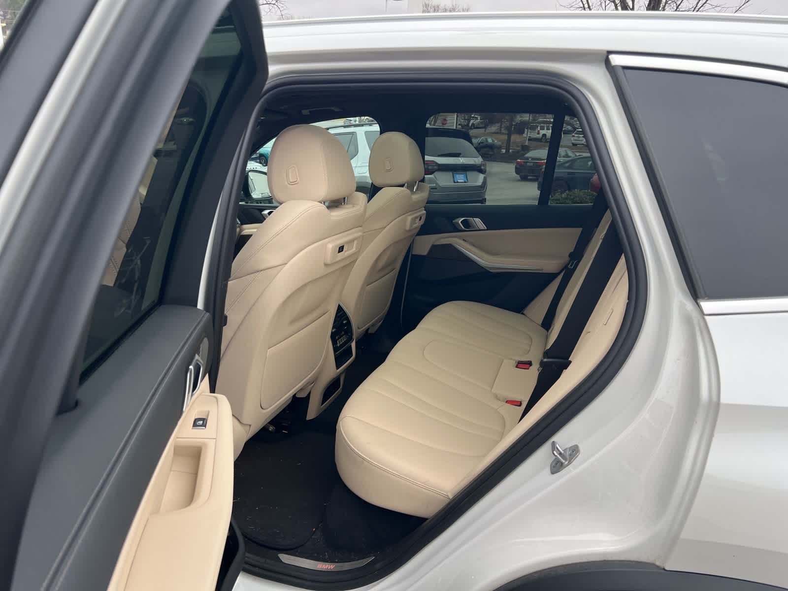 Thumbnail: 2021 BMW X5 - 15