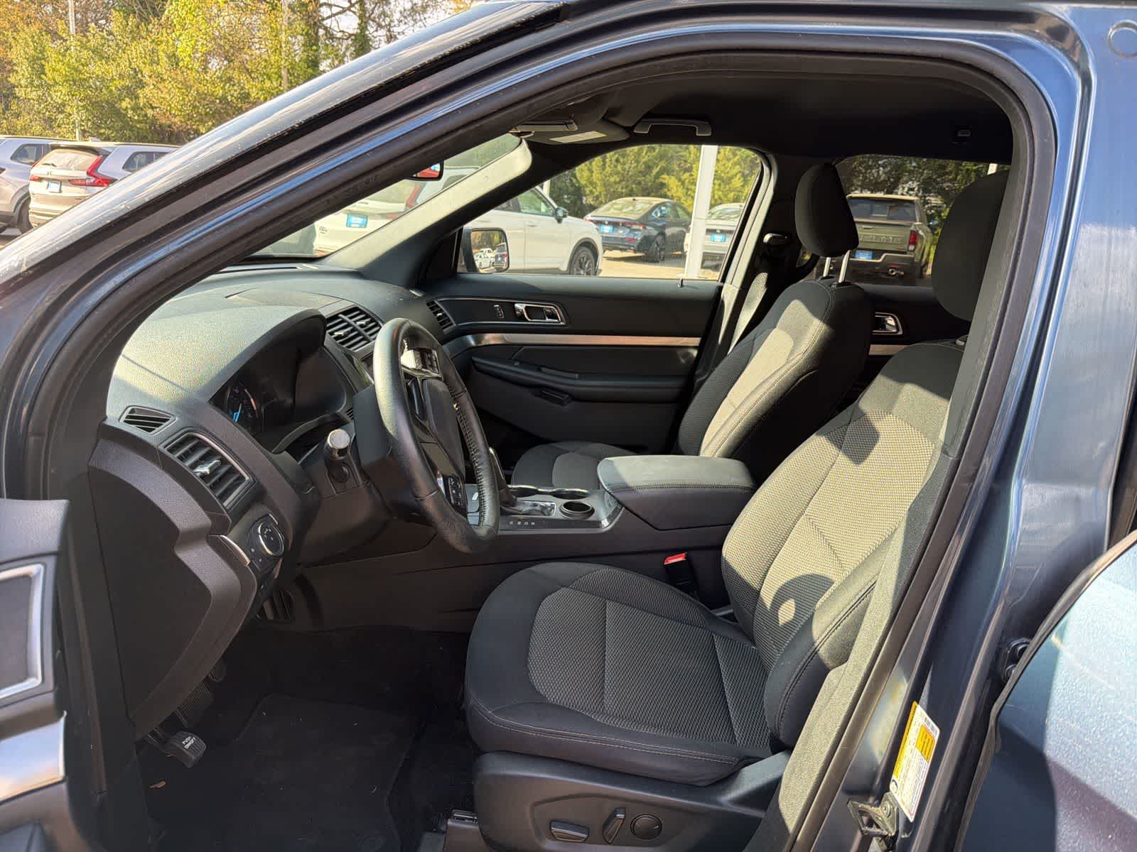 Thumbnail: 2019 Ford Explorer - 16