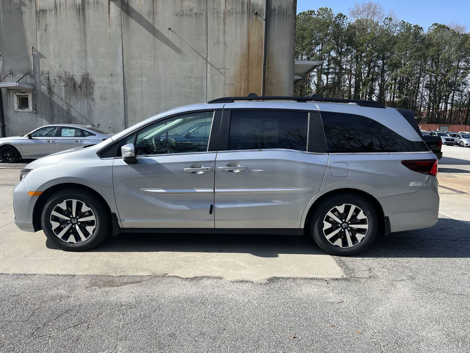 Thumbnail: 2026 Honda Odyssey - 2