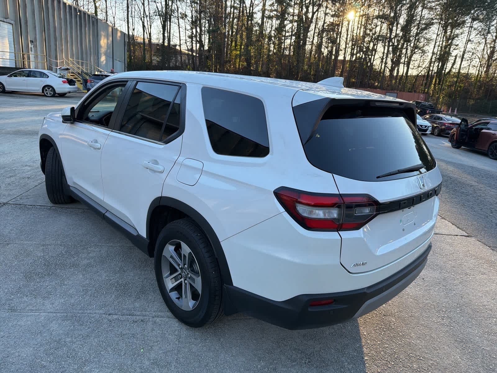 Thumbnail: 2024 Honda Pilot - 8