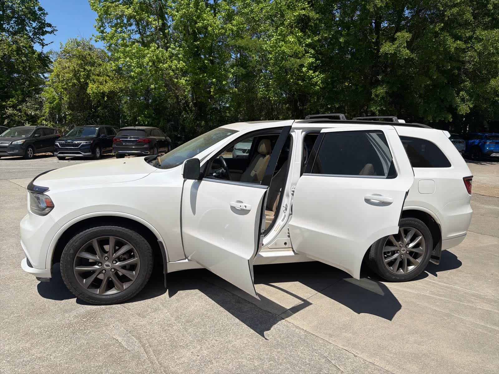 Thumbnail: 2017 Dodge Durango - 16