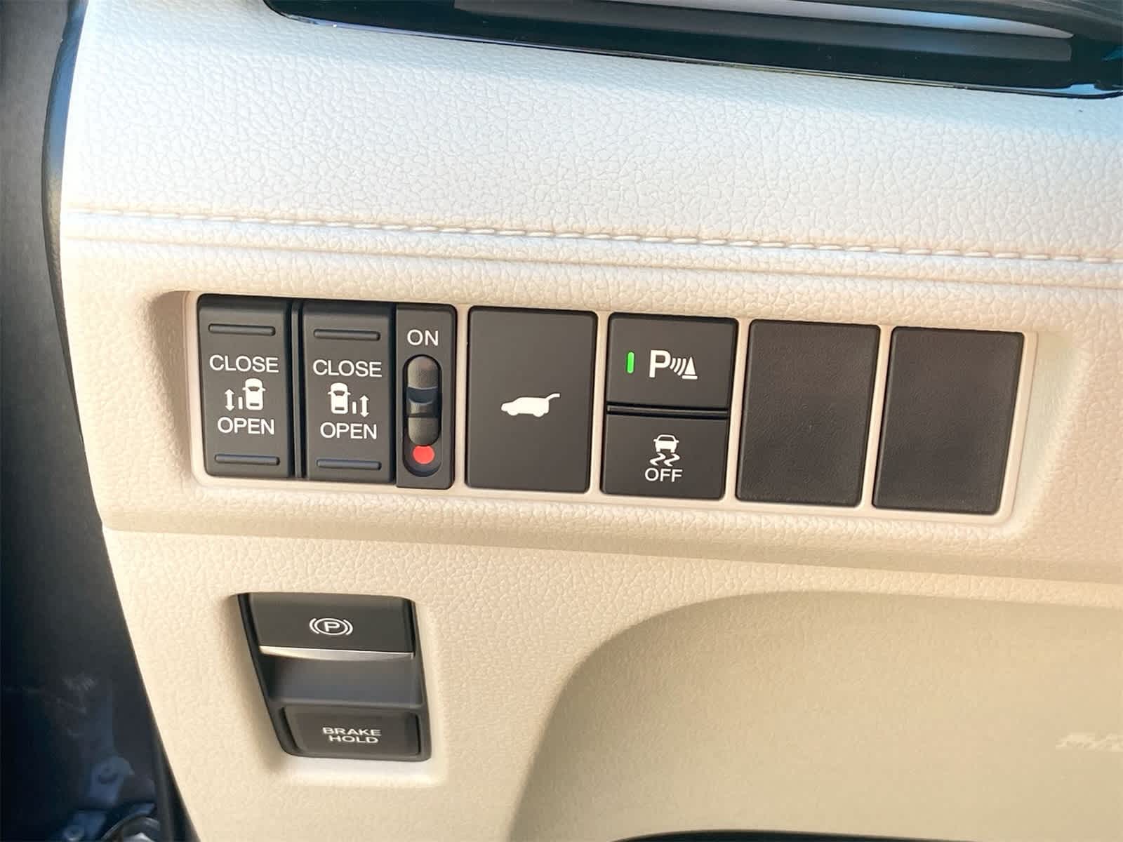 Thumbnail: 2026 Honda Odyssey - 25