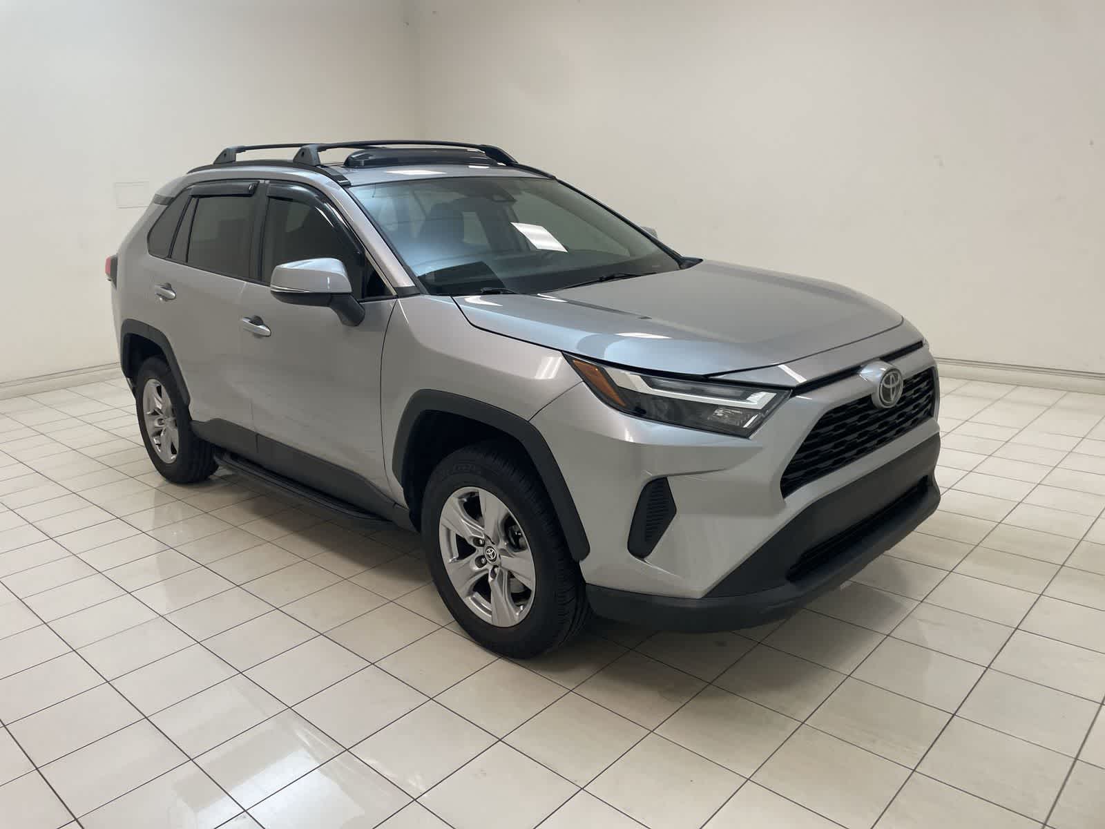 Thumbnail: 2023 Toyota RAV4 - 25