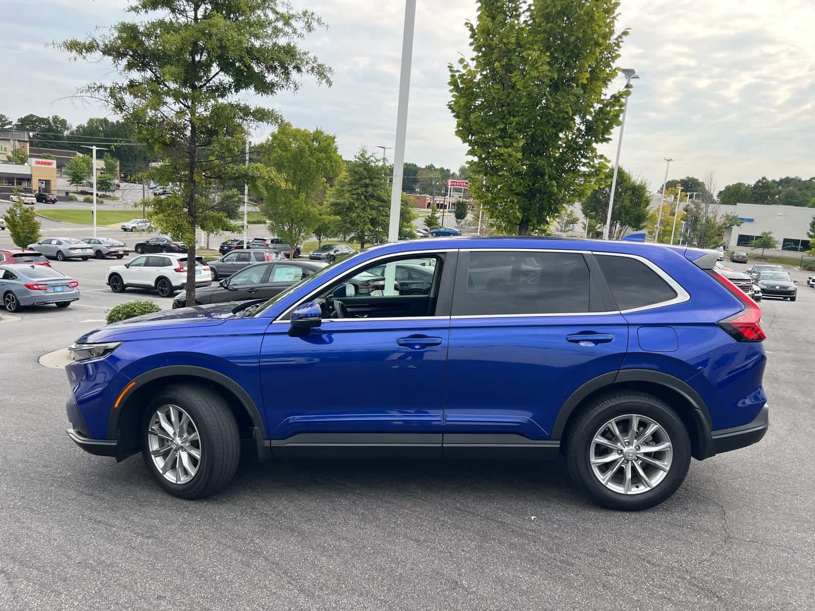 Thumbnail: 2023 Honda CR-V - 6