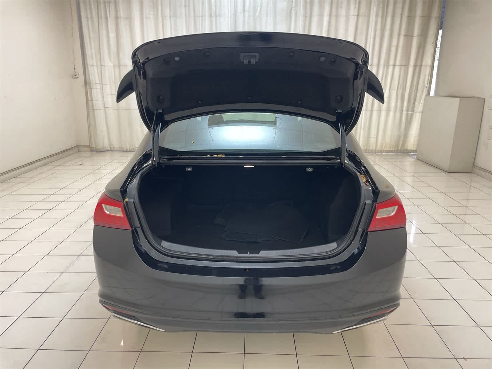 Thumbnail: 2022 Chevrolet Malibu - 20