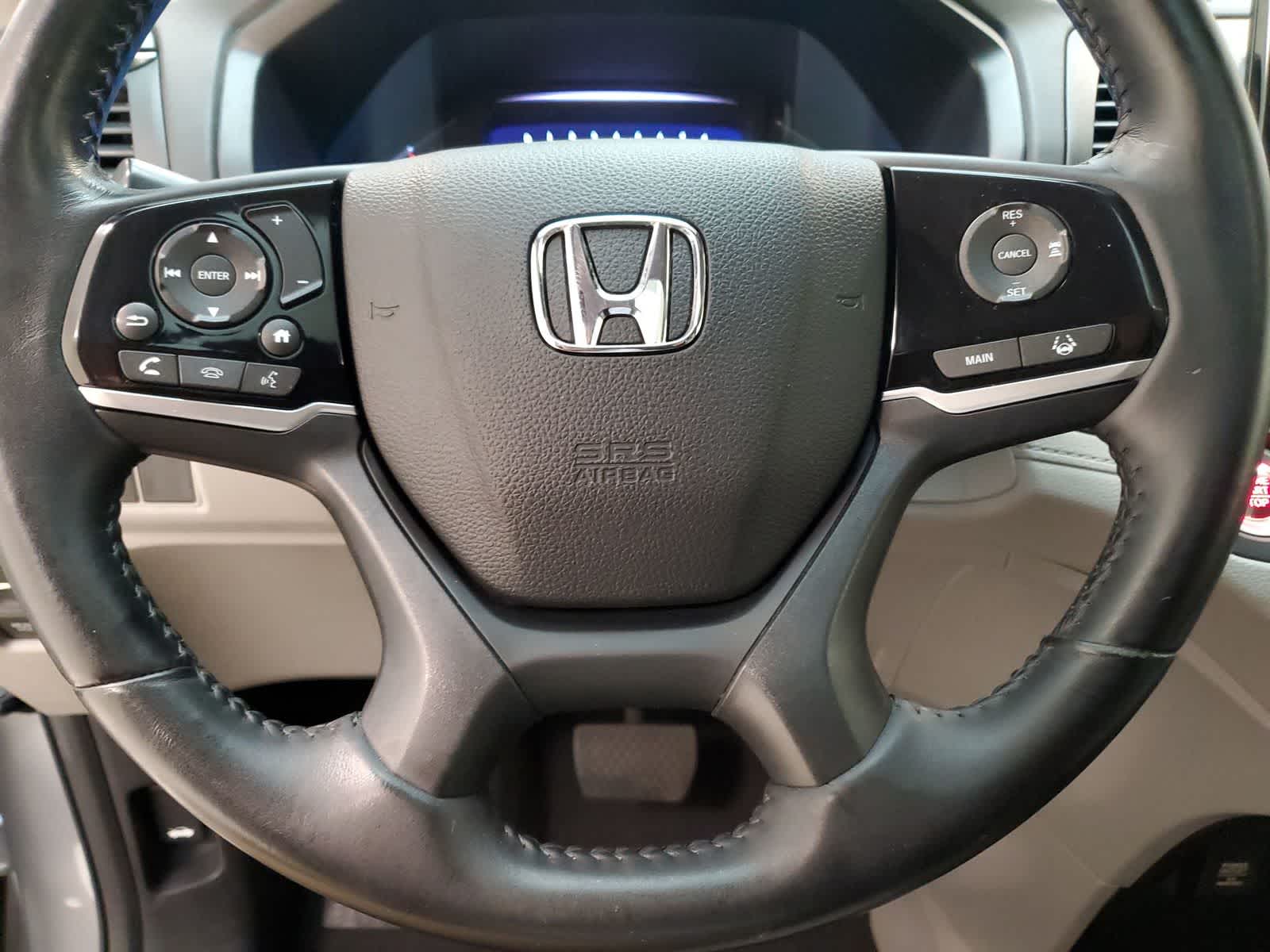 Thumbnail: 2019 Honda Odyssey - 11