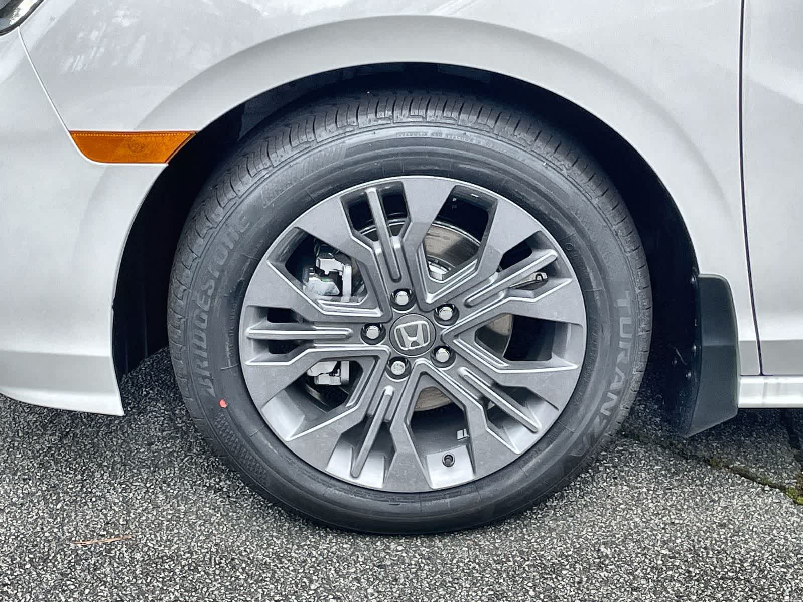 Thumbnail: 2026 Honda Odyssey - 7