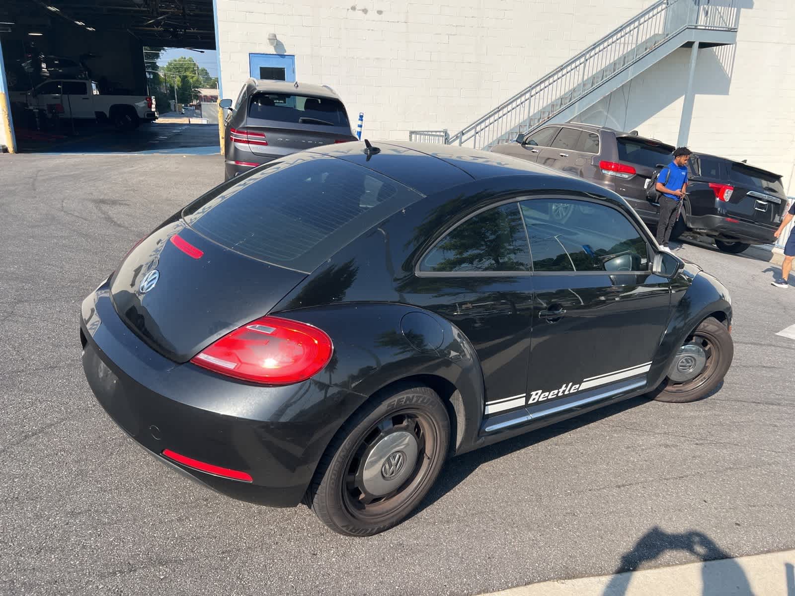 Thumbnail: 2013 Volkswagen Beetle - 11