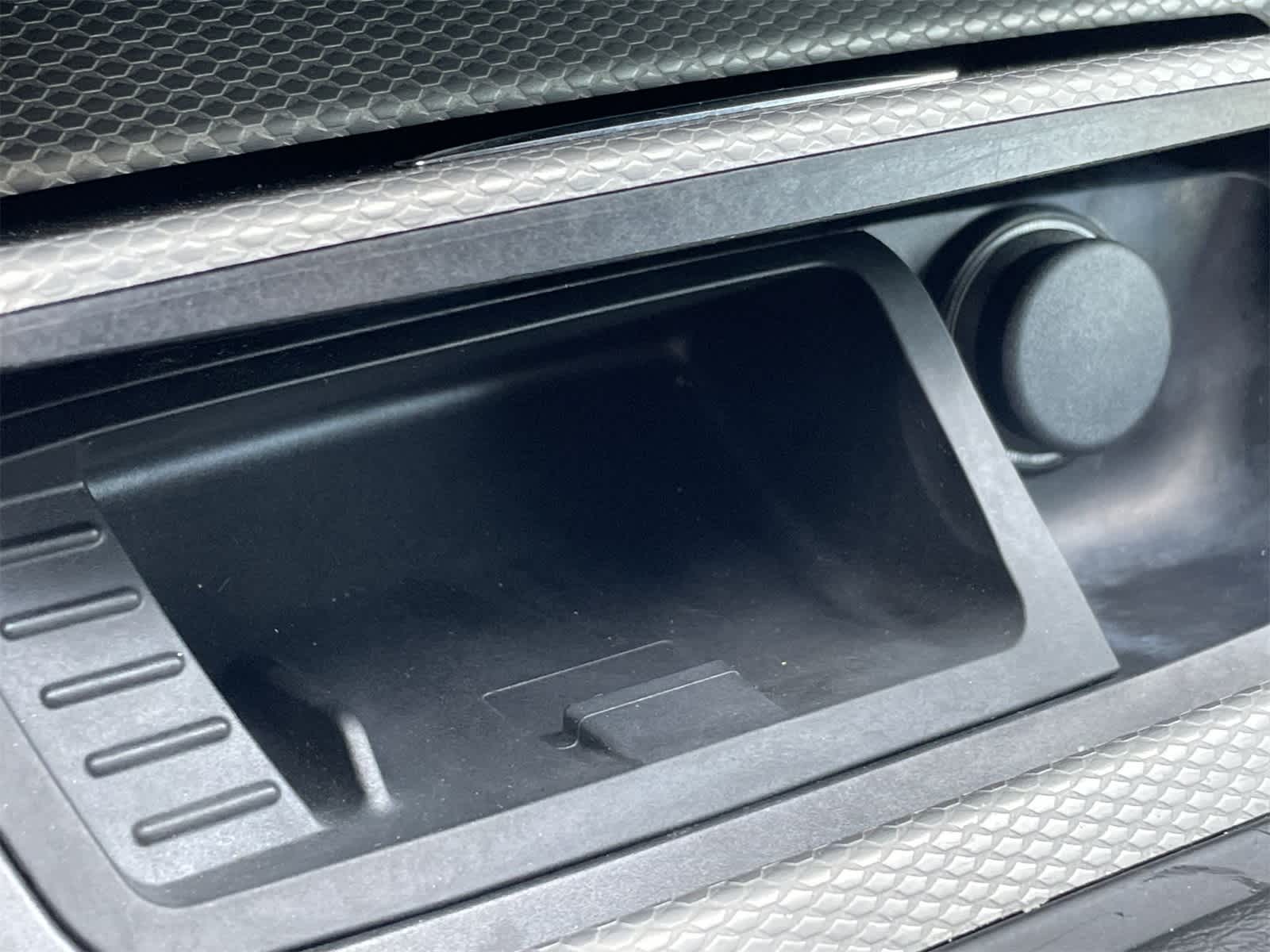 Thumbnail: 2013 BMW 3 Series - 32