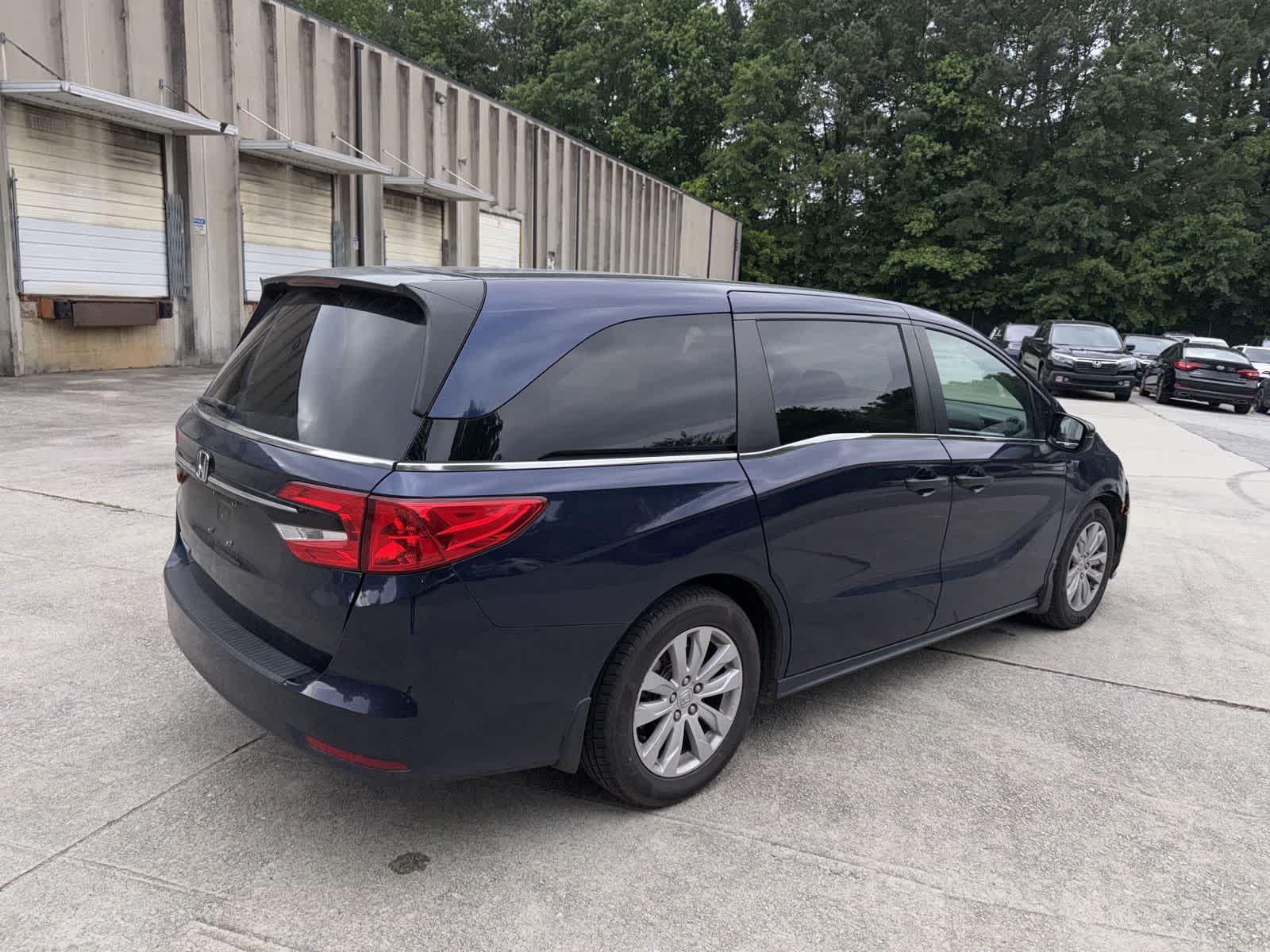 Thumbnail: 2021 Honda Odyssey - 10