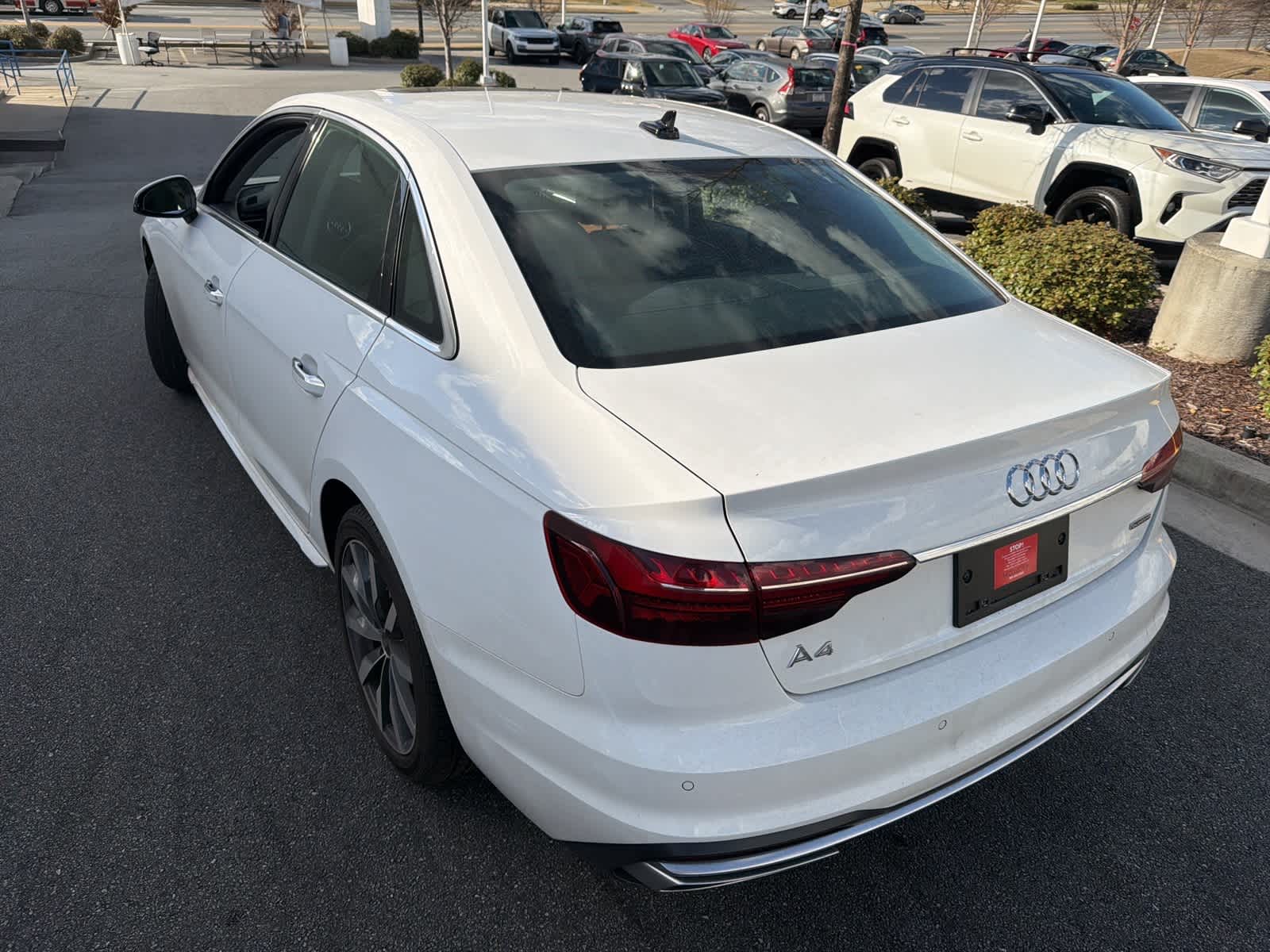 Thumbnail: 2022 Audi A4 - 8