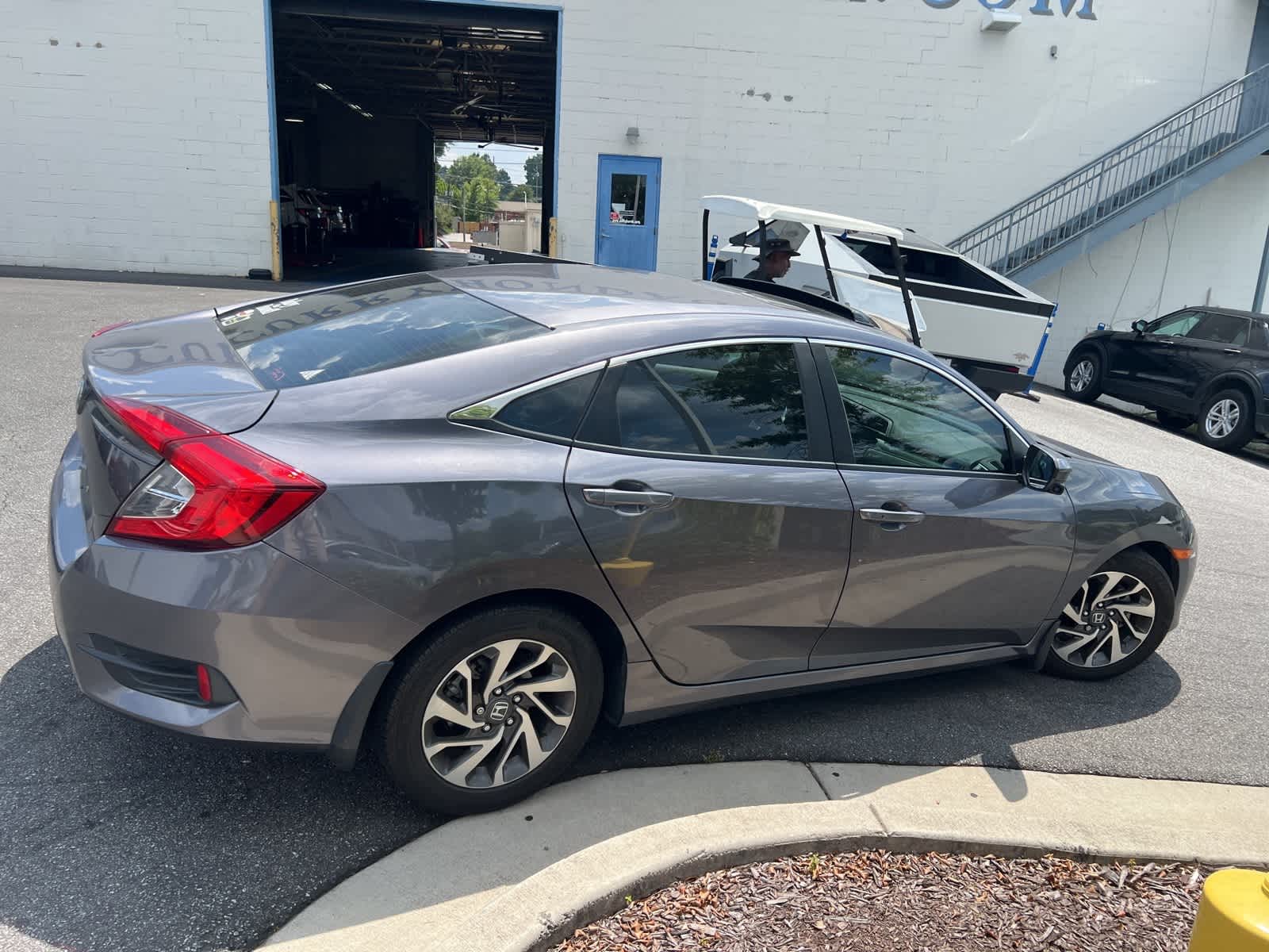 Thumbnail: 2016 Honda Civic - 11
