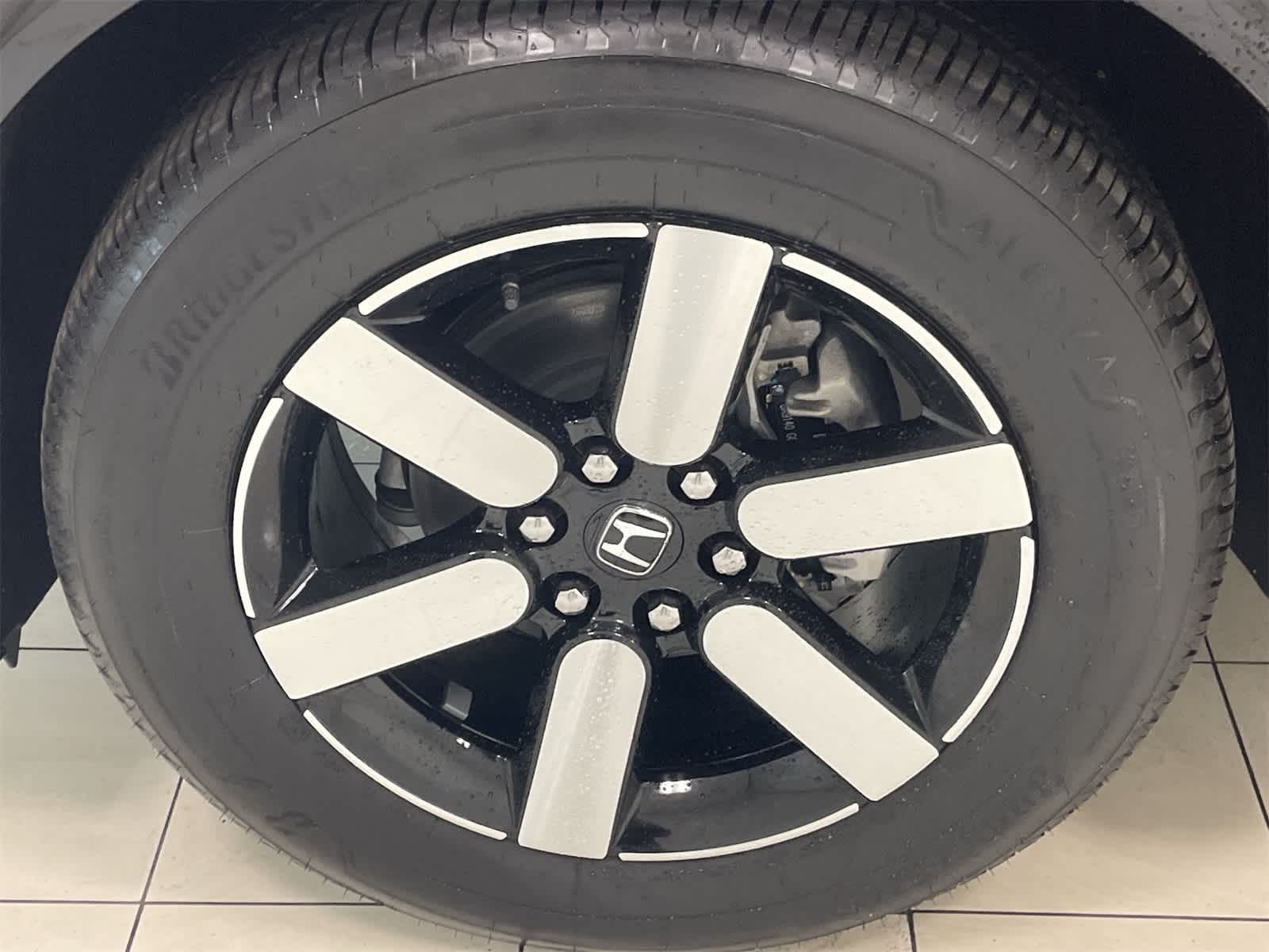 Thumbnail: 2025 Honda Prologue - 25