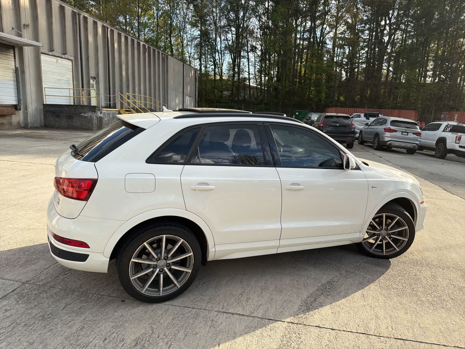 Thumbnail: 2018 Audi Q3 - 11