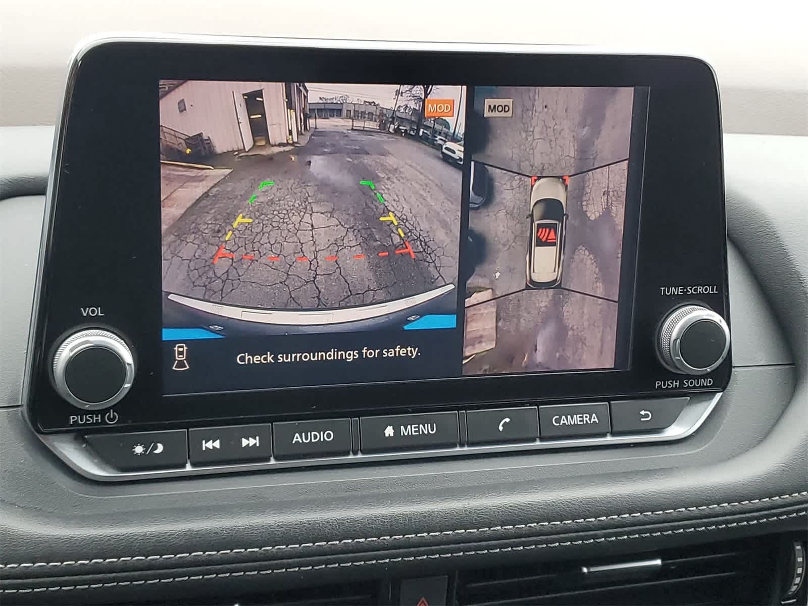 Thumbnail: 2021 Nissan Rogue - 3