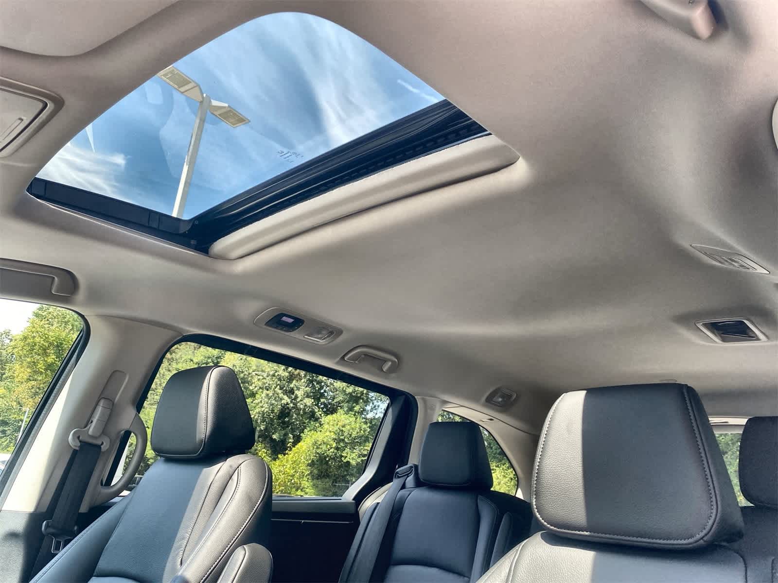 Thumbnail: 2026 Honda Odyssey - 14