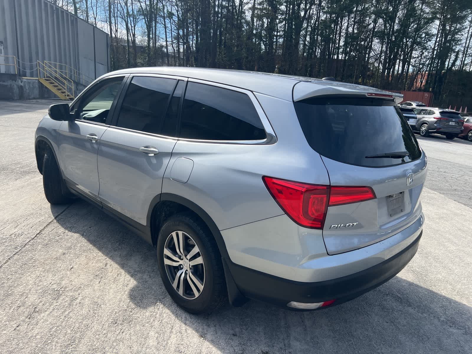 Thumbnail: 2018 Honda Pilot - 7