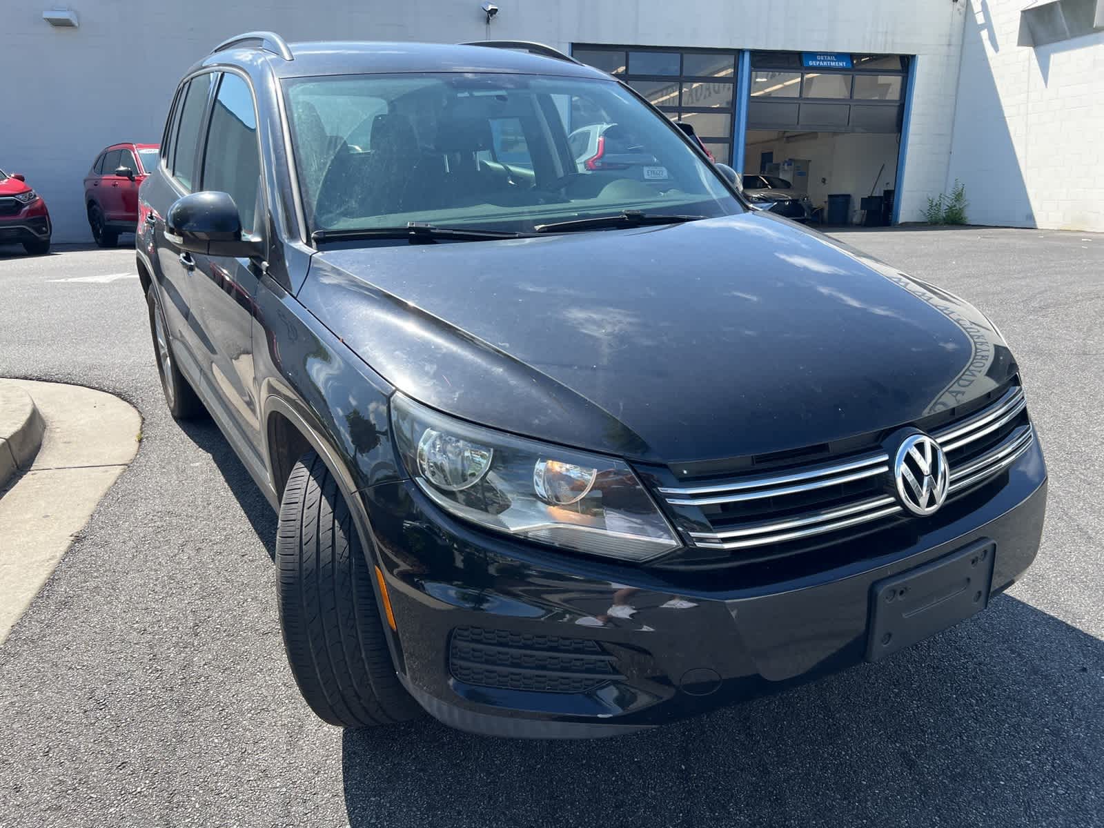 Thumbnail: 2017 Volkswagen Tiguan - 13