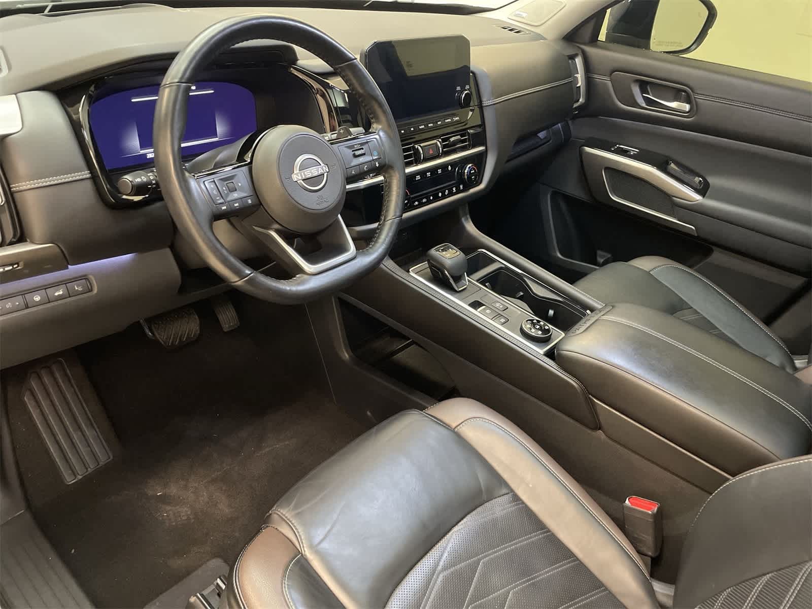 Thumbnail: 2023 Nissan Pathfinder - 2