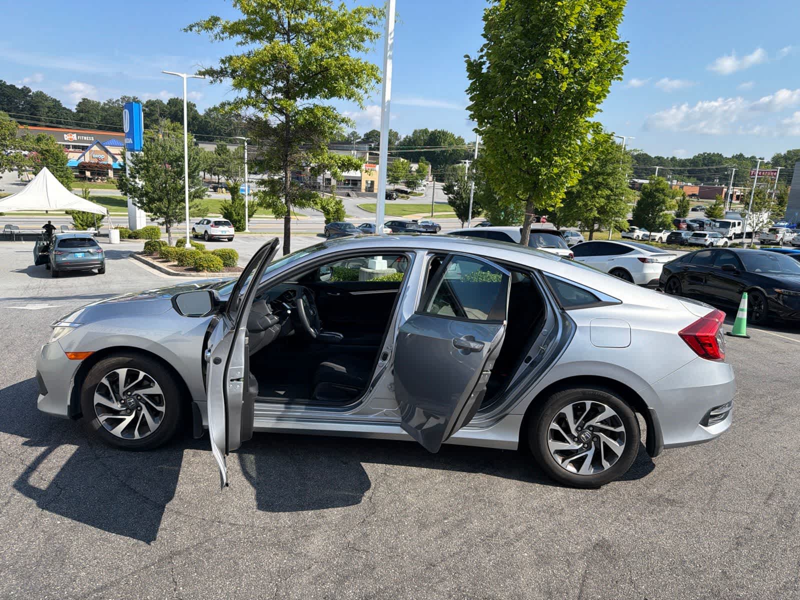 Thumbnail: 2016 Honda Civic - 18