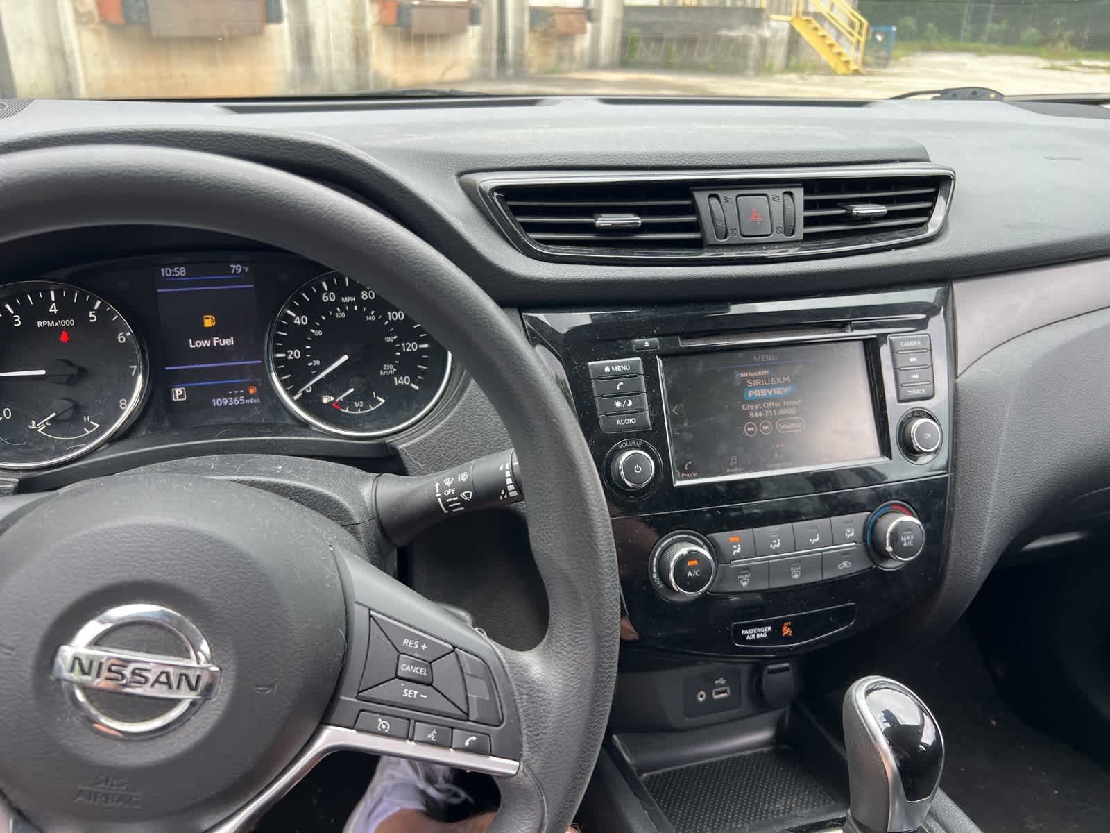 Thumbnail: 2020 Nissan Rogue Sport - 20