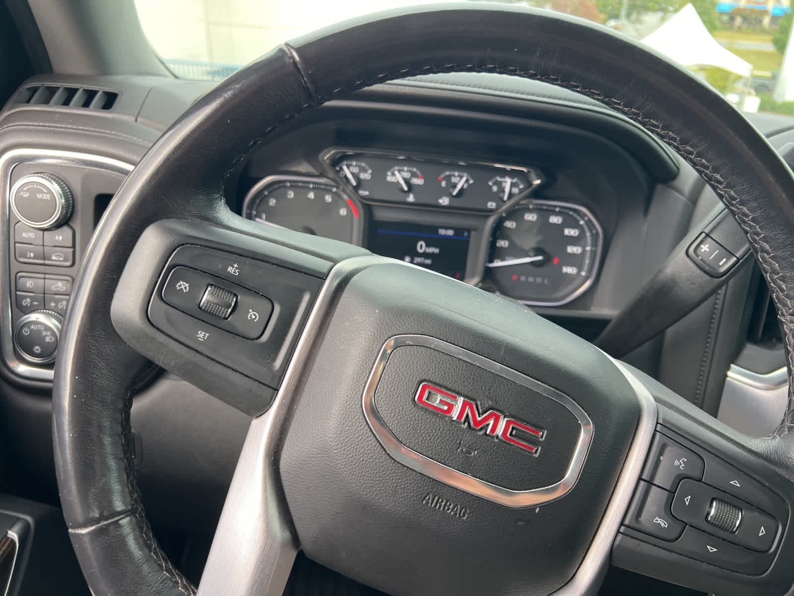 Thumbnail: 2022 GMC Sierra 1500 - 21