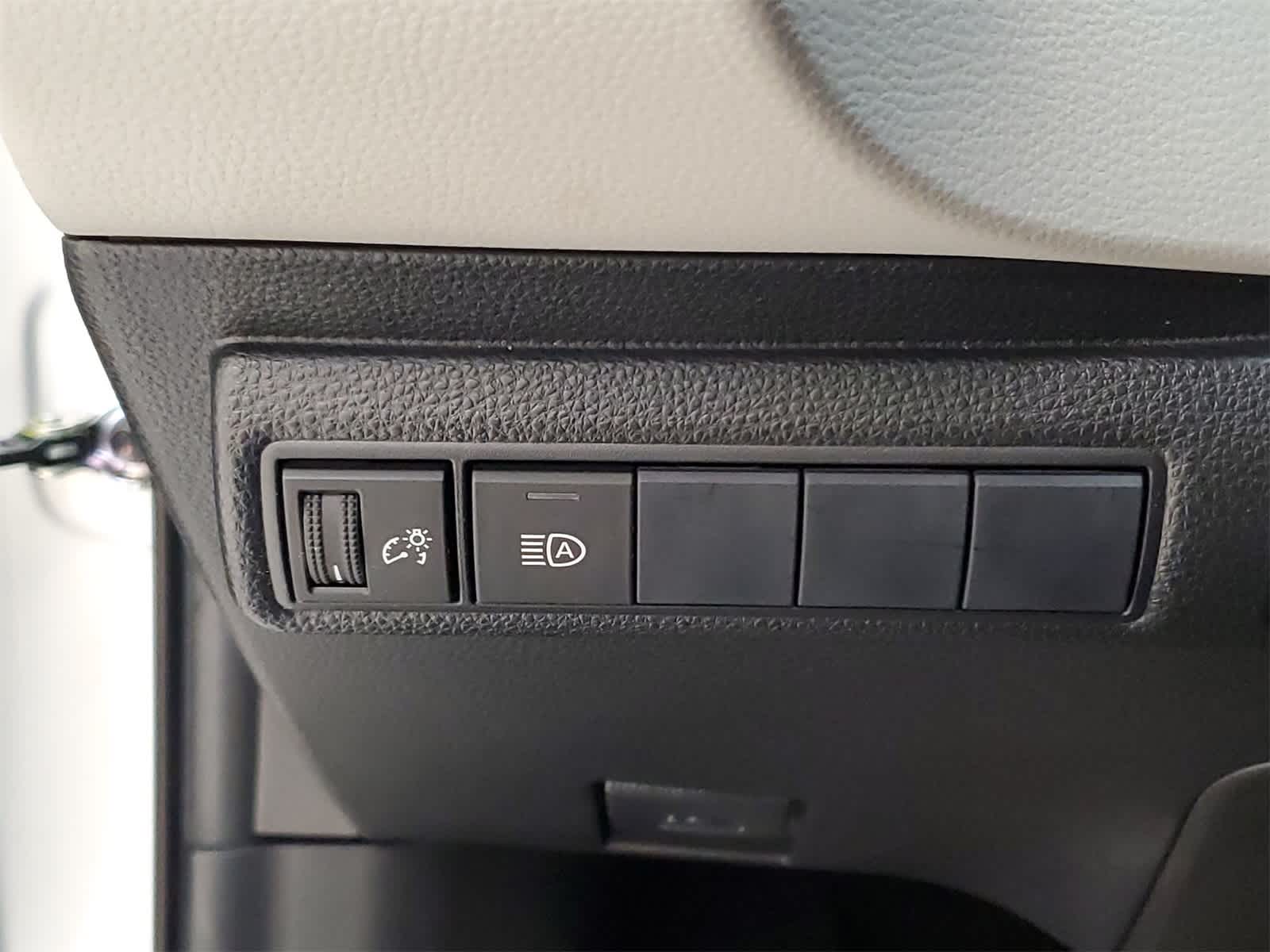 Thumbnail: 2020 Toyota Corolla - 30