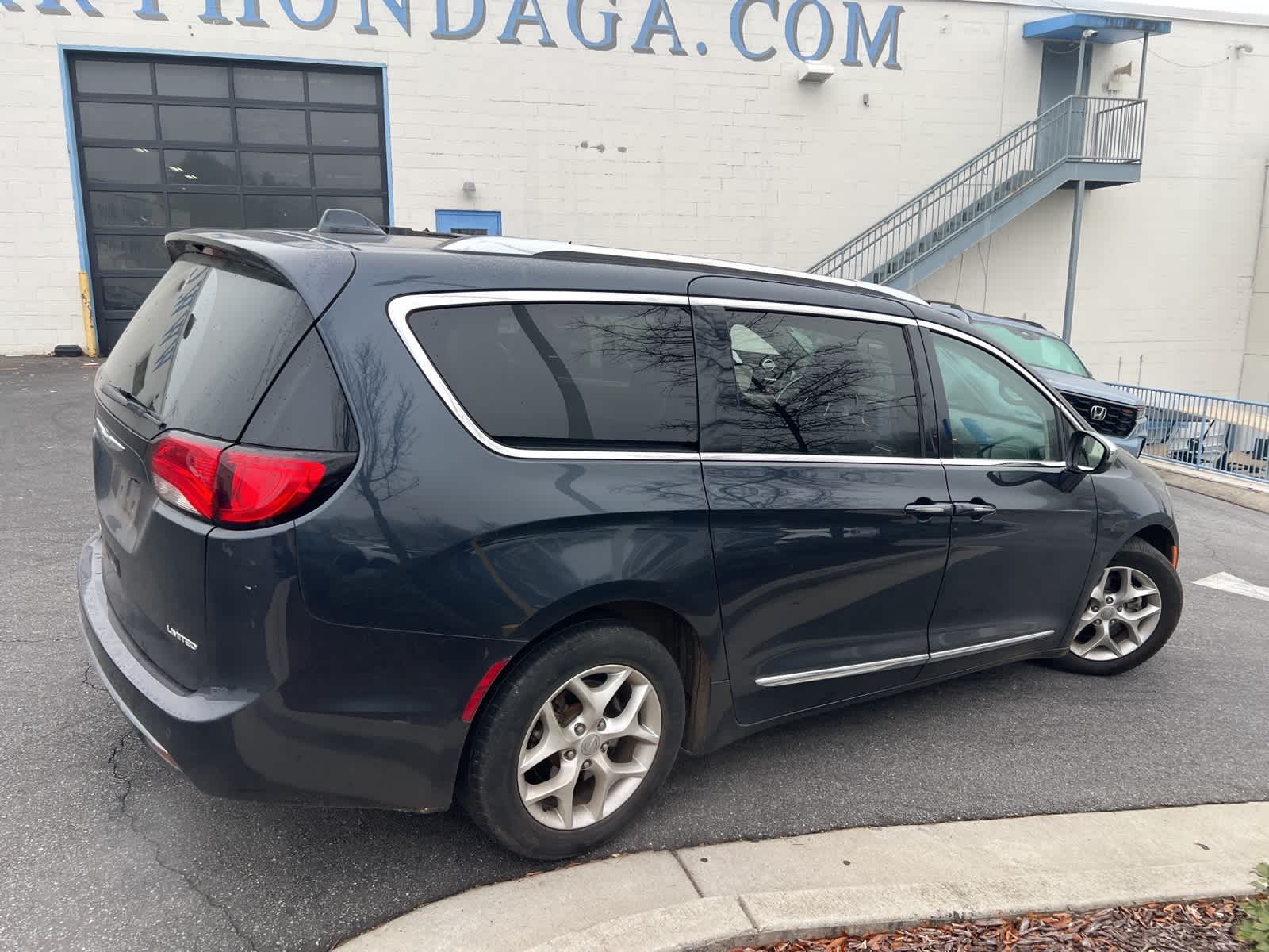 Thumbnail: 2020 Chrysler Pacifica - 11