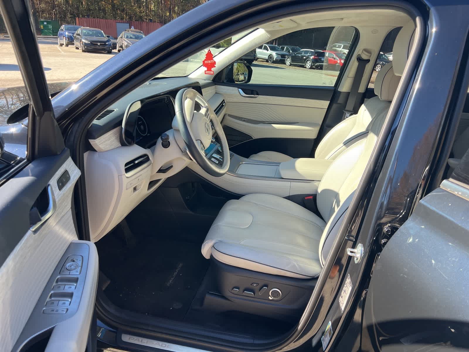 Thumbnail: 2023 Hyundai Palisade - 17