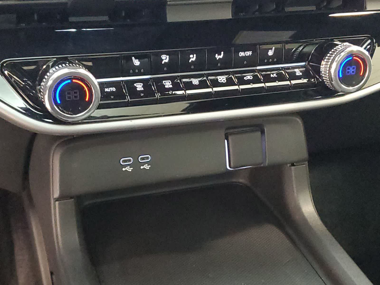 Thumbnail: 2024 Honda Prologue - 33