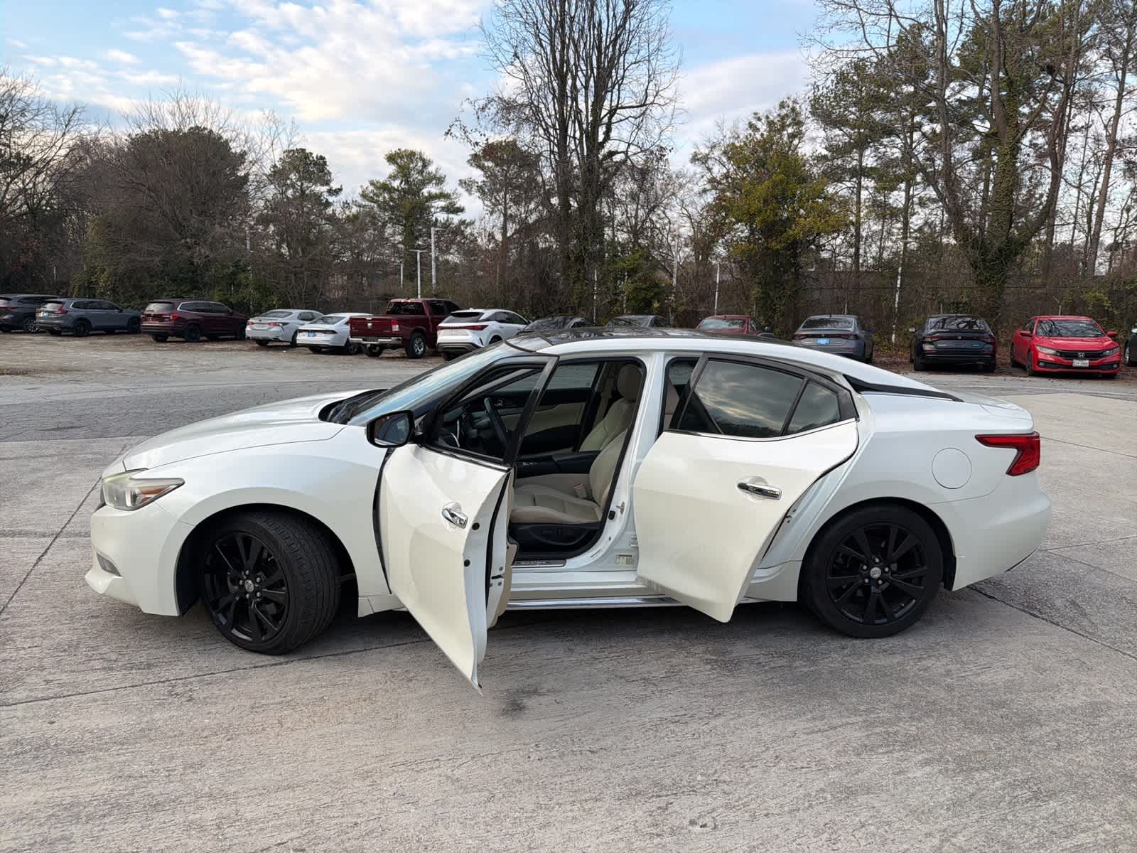 Thumbnail: 2018 Nissan Maxima - 17