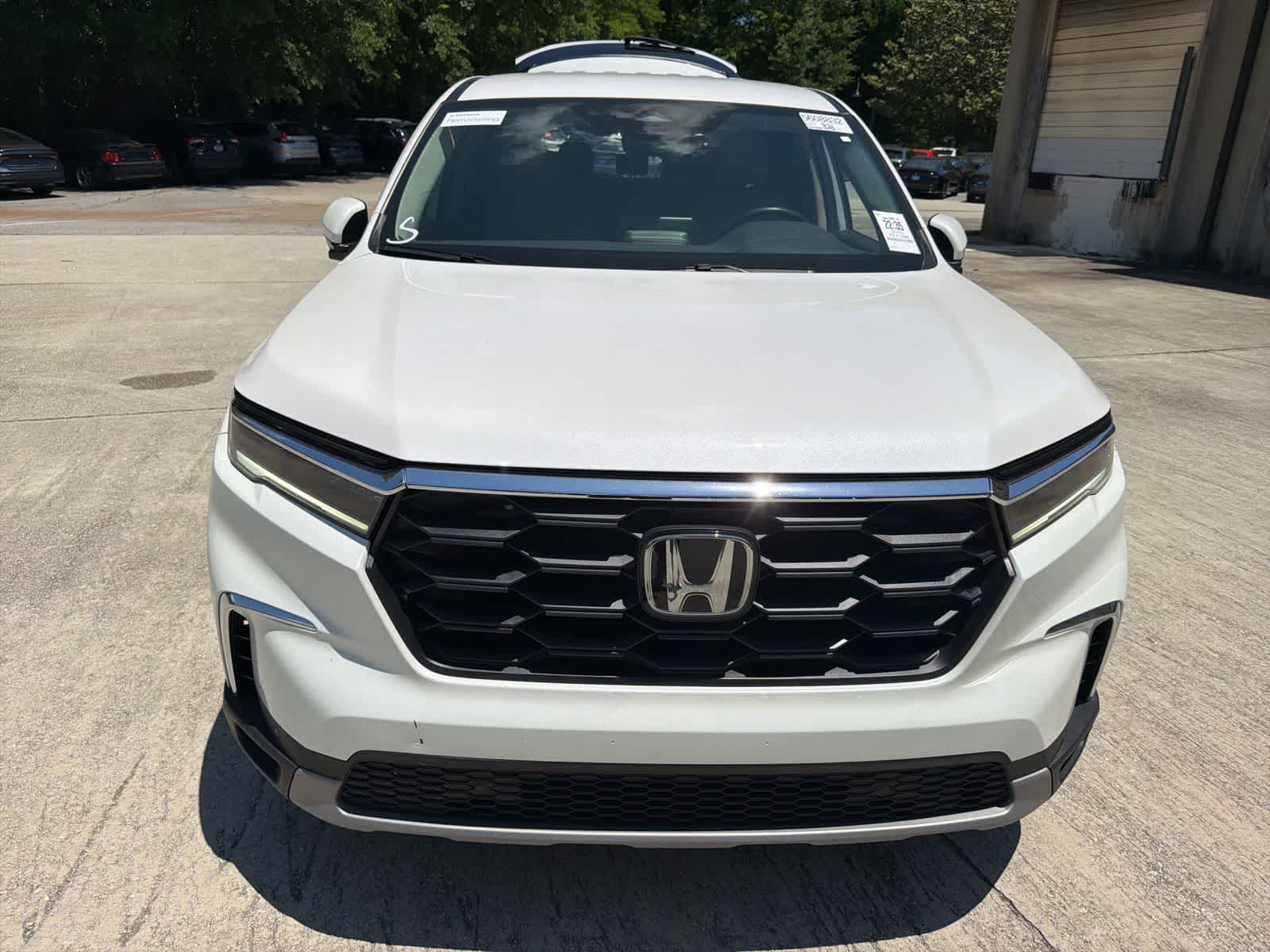 Thumbnail: 2025 Honda Pilot - 16