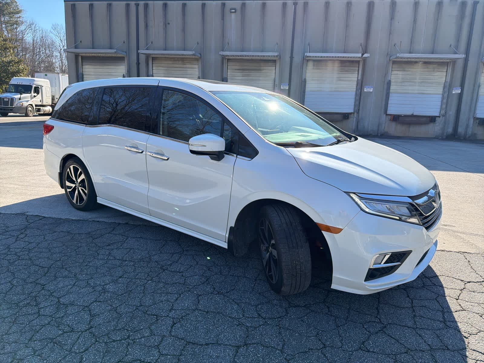 Thumbnail: 2018 Honda Odyssey - 13