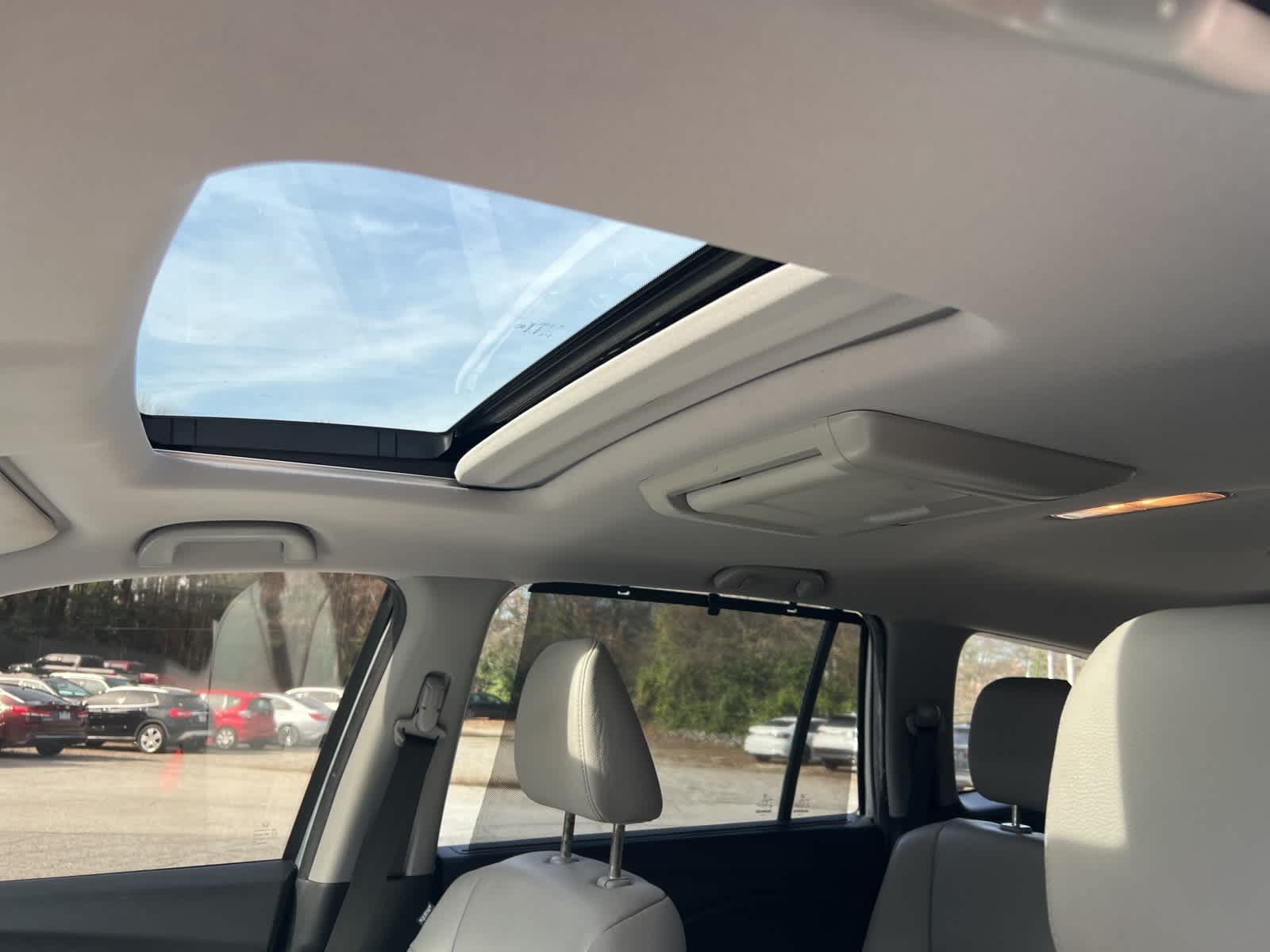 Thumbnail: 2018 Honda Pilot - 19