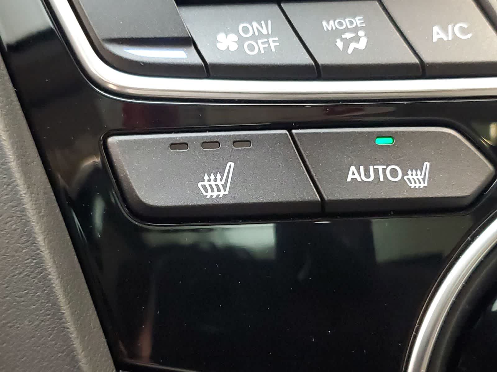 Thumbnail: 2025 Acura RDX - 6