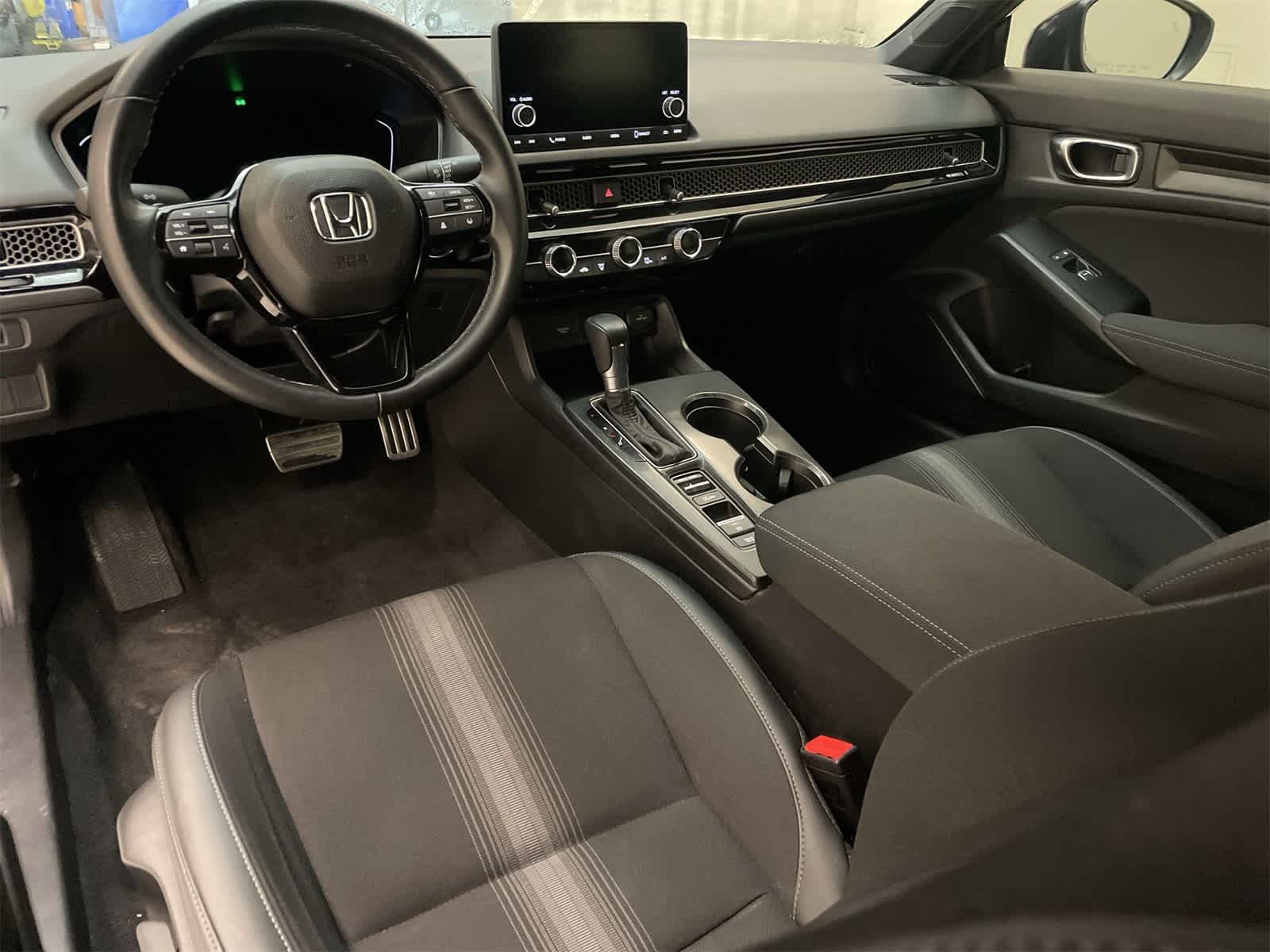 Thumbnail: 2025 Honda Civic - 17