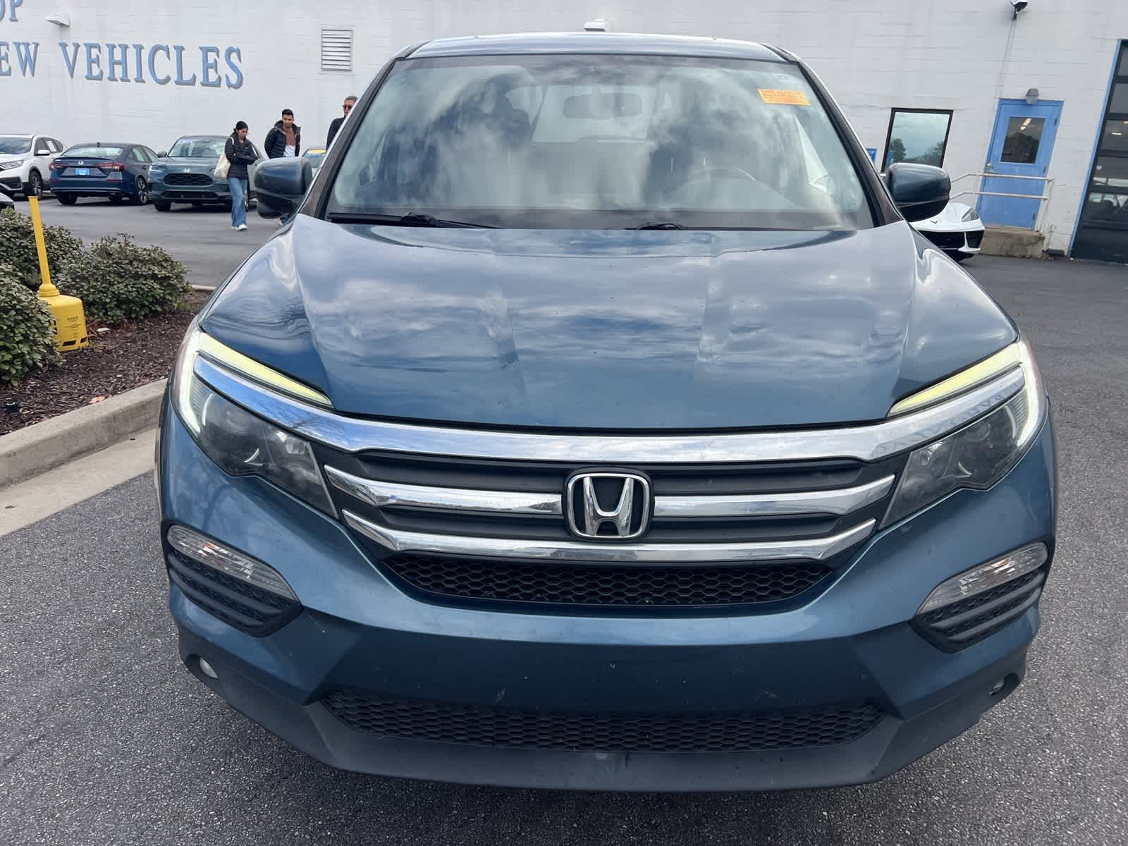 Thumbnail: 2016 Honda Pilot - 14