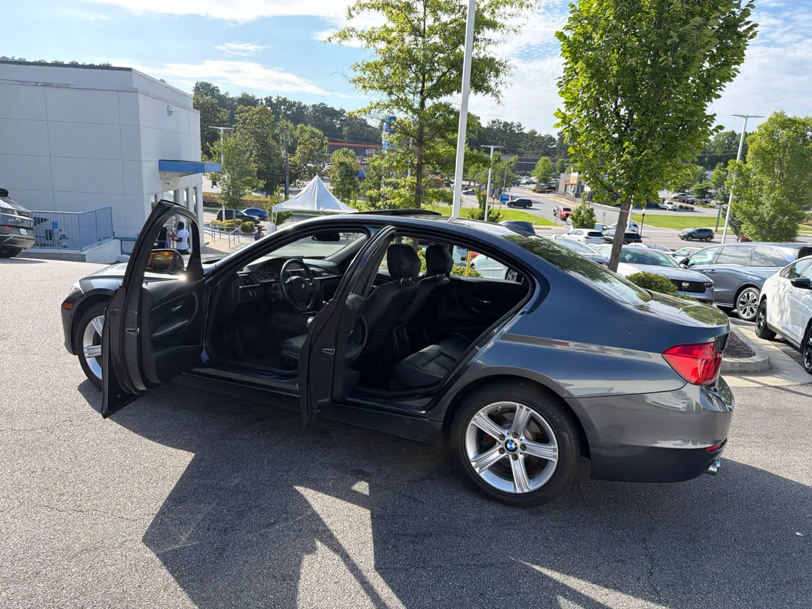 Thumbnail: 2013 BMW 3 Series - 20
