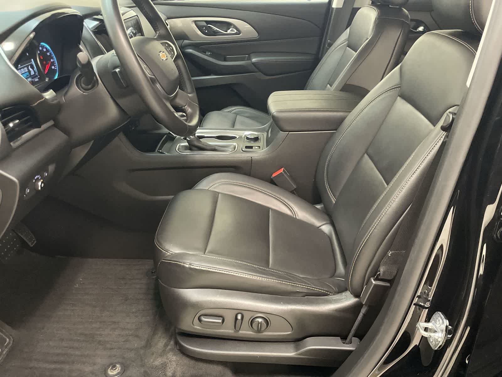 Thumbnail: 2019 Chevrolet Traverse - 18