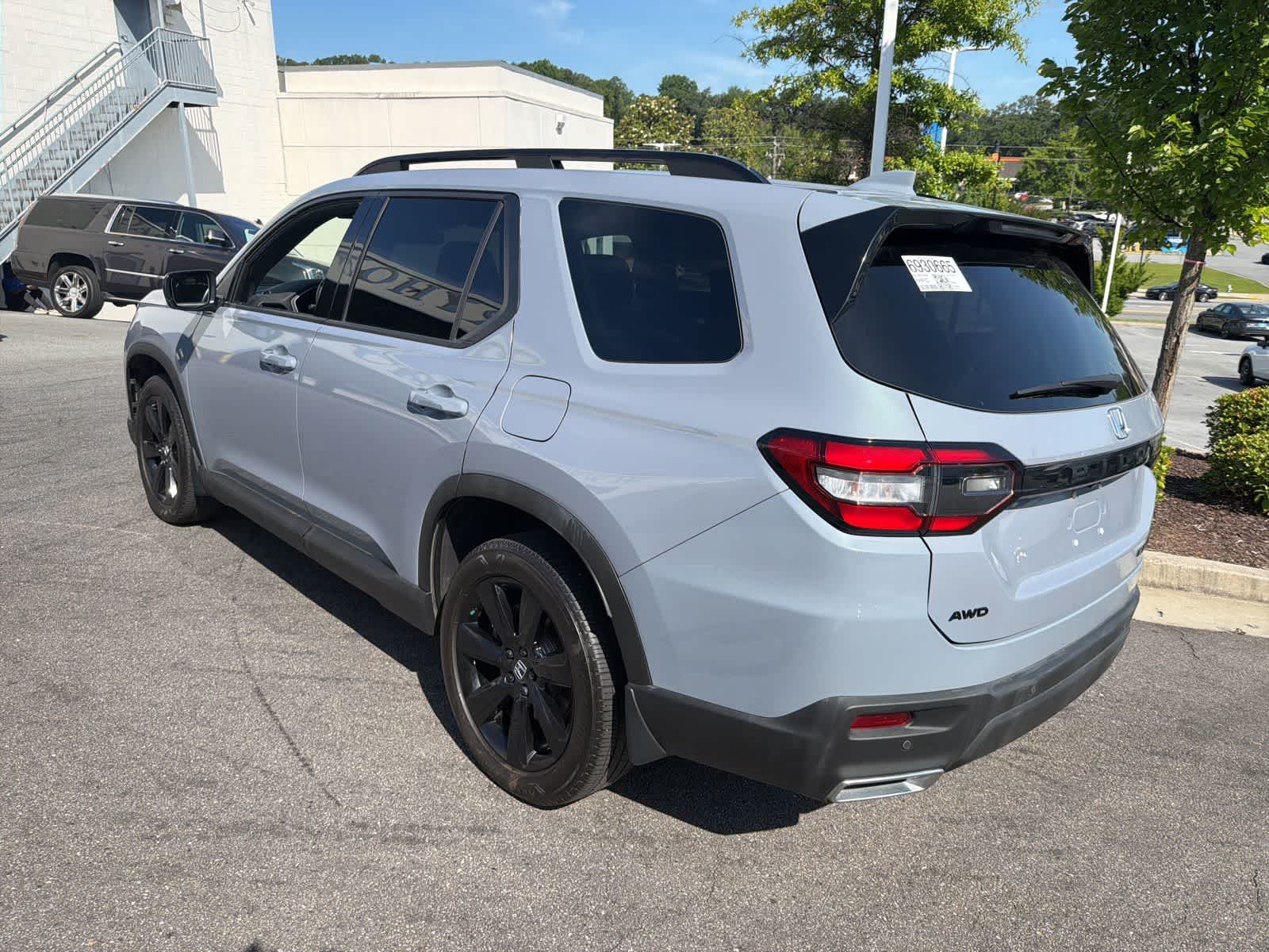Thumbnail: 2025 Honda Pilot - 8