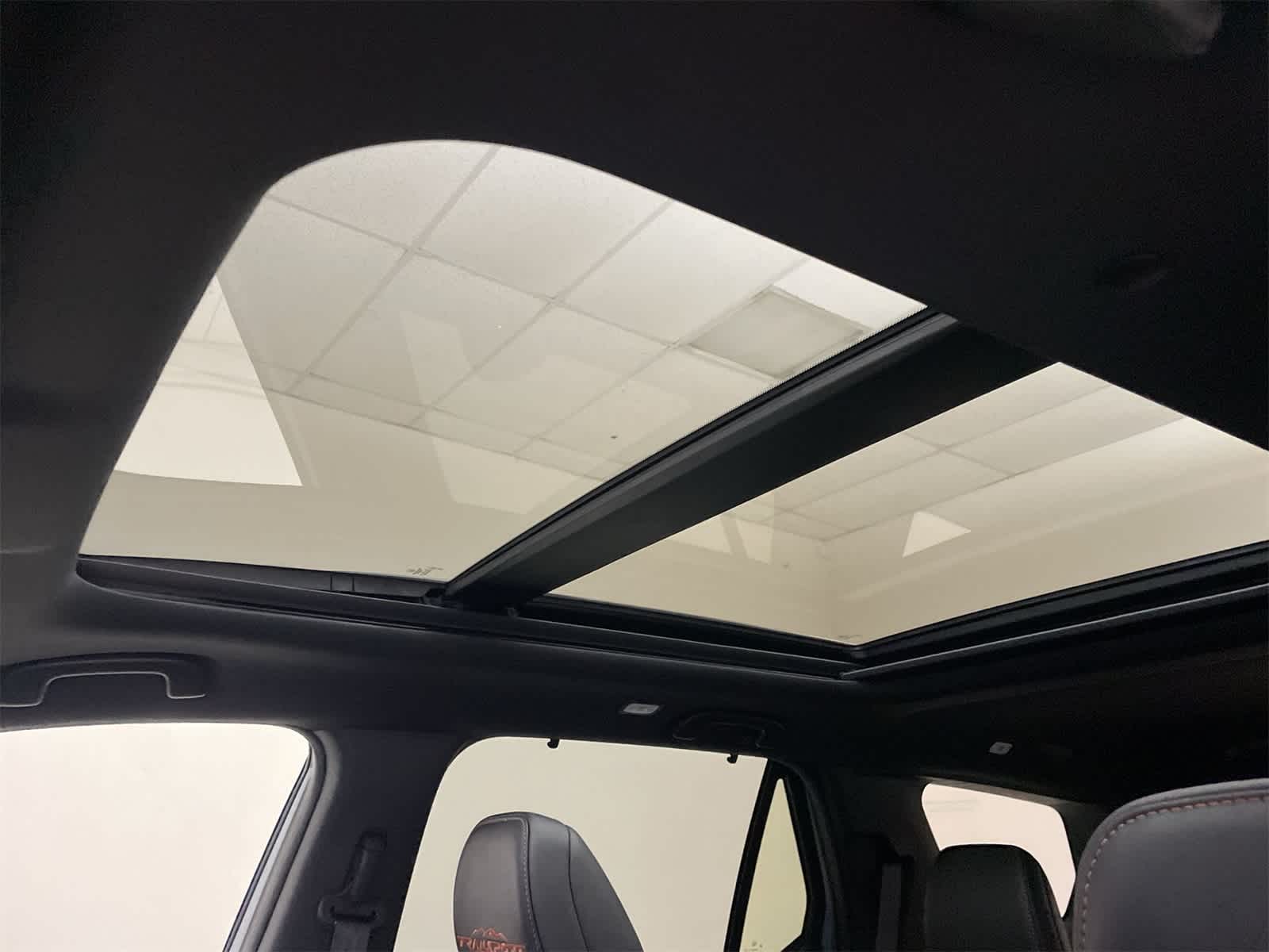 Thumbnail: 2024 Honda Pilot - 3