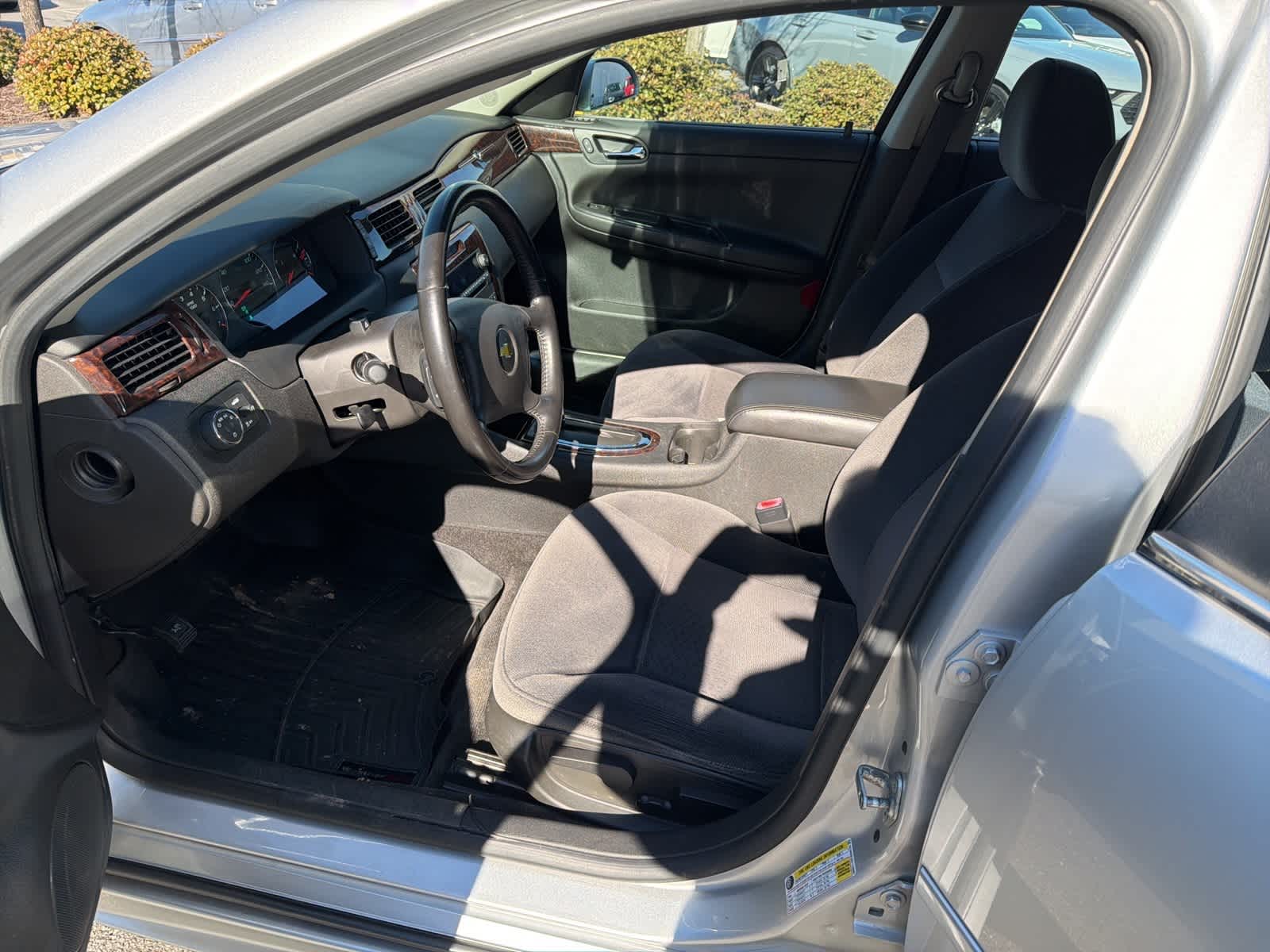 Thumbnail: 2013 Chevrolet Impala - 17