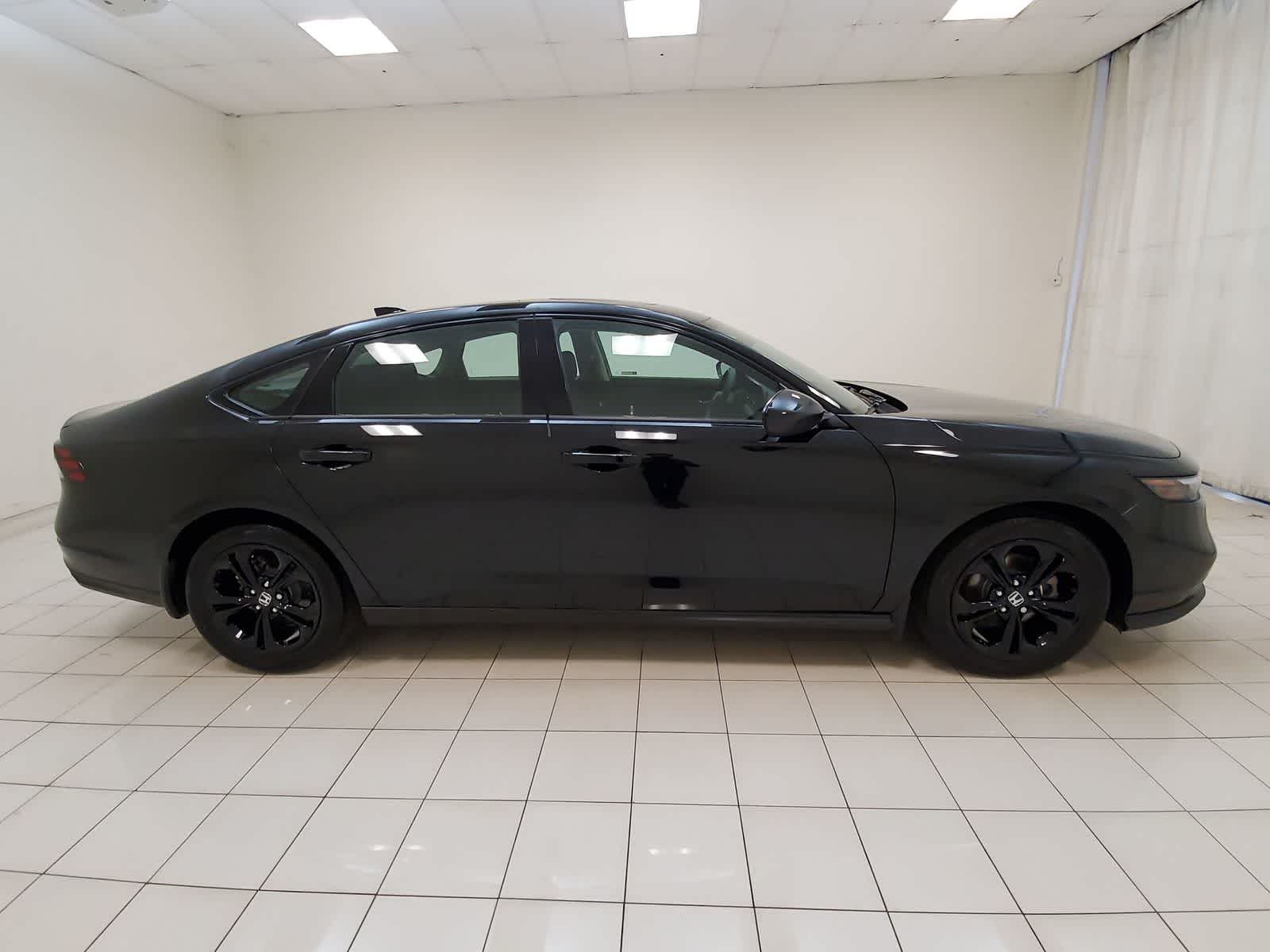 Thumbnail: 2025 Honda Accord - 26