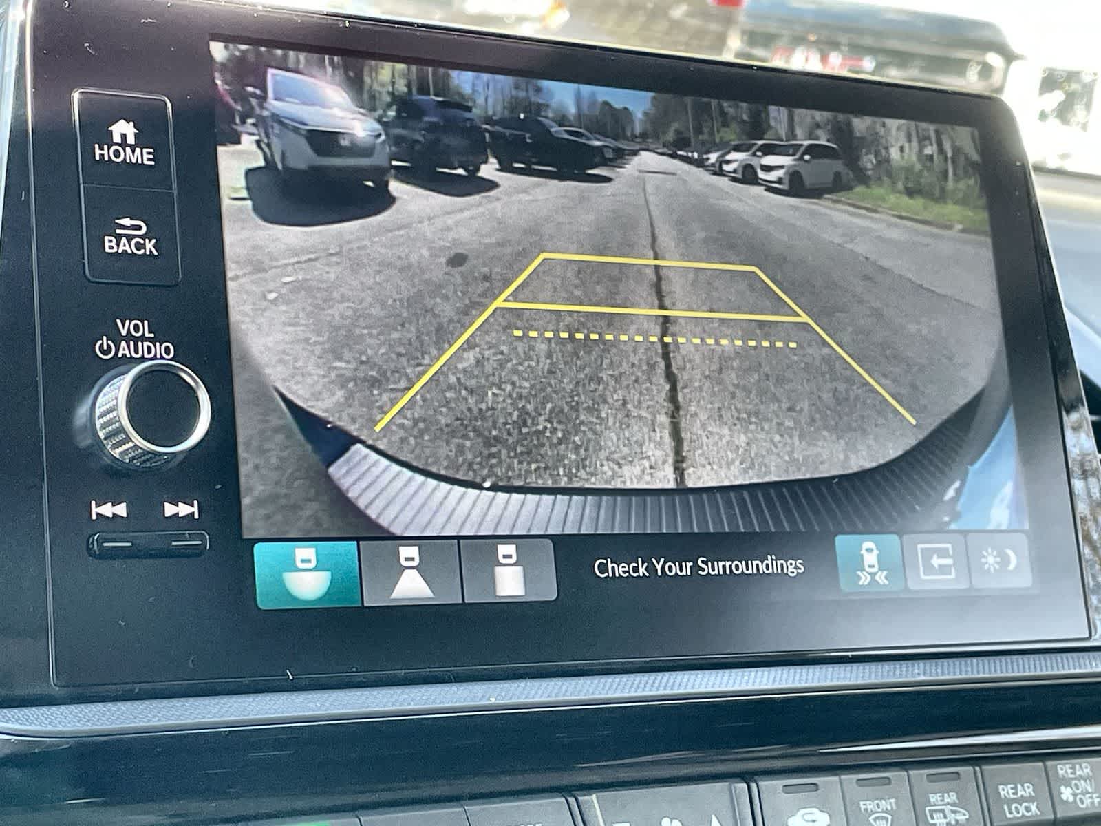 Thumbnail: 2026 Honda Odyssey - 15