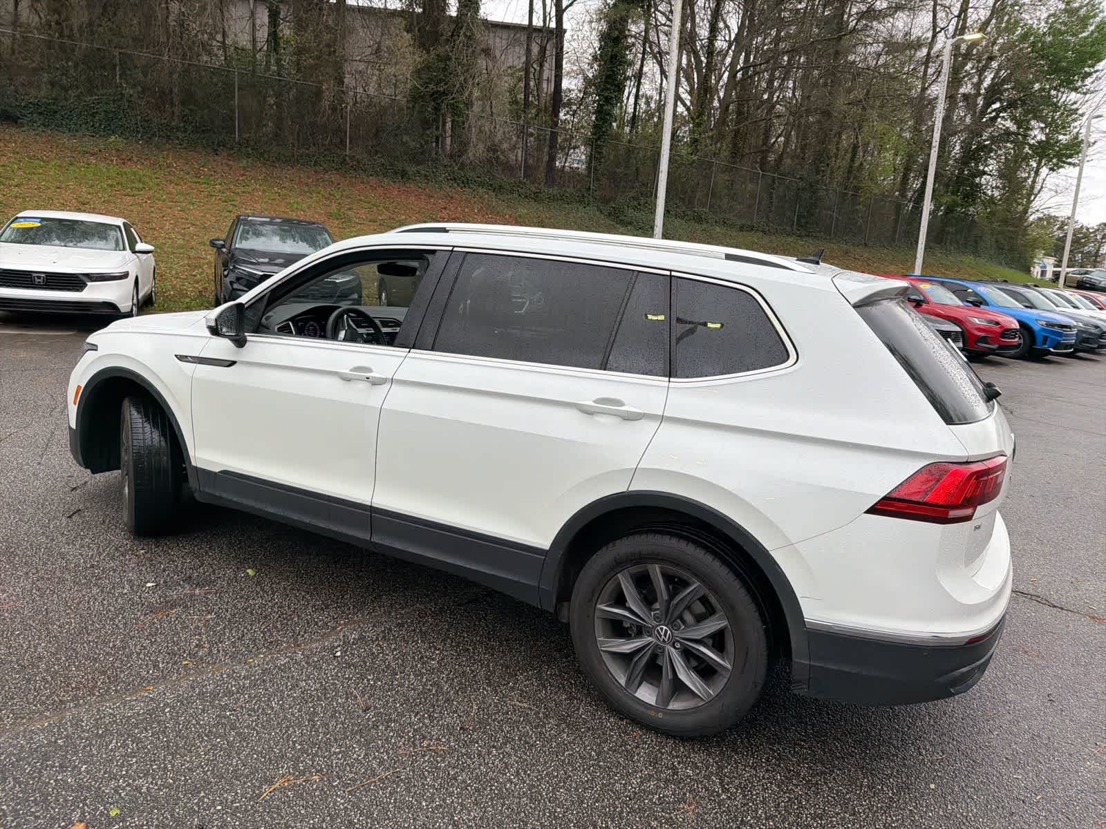 Thumbnail: 2022 Volkswagen Tiguan - 7