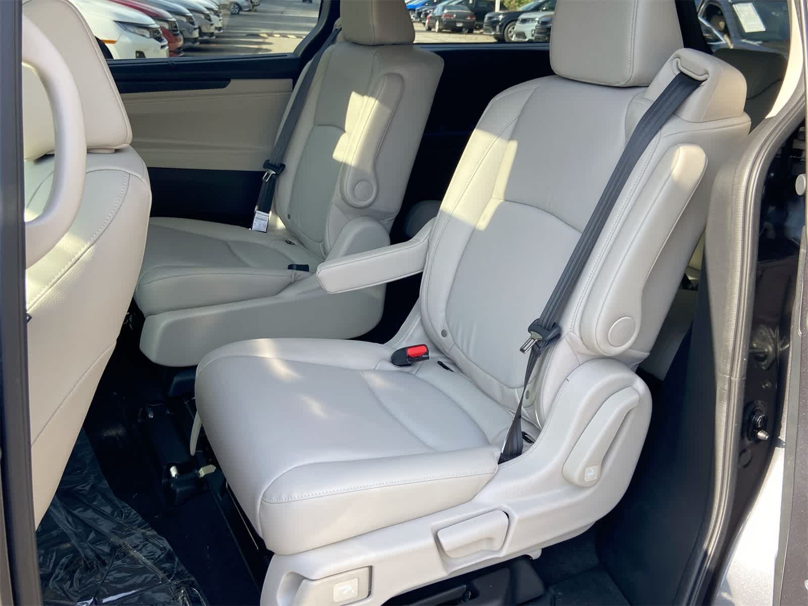 Thumbnail: 2025 Honda Odyssey - 10